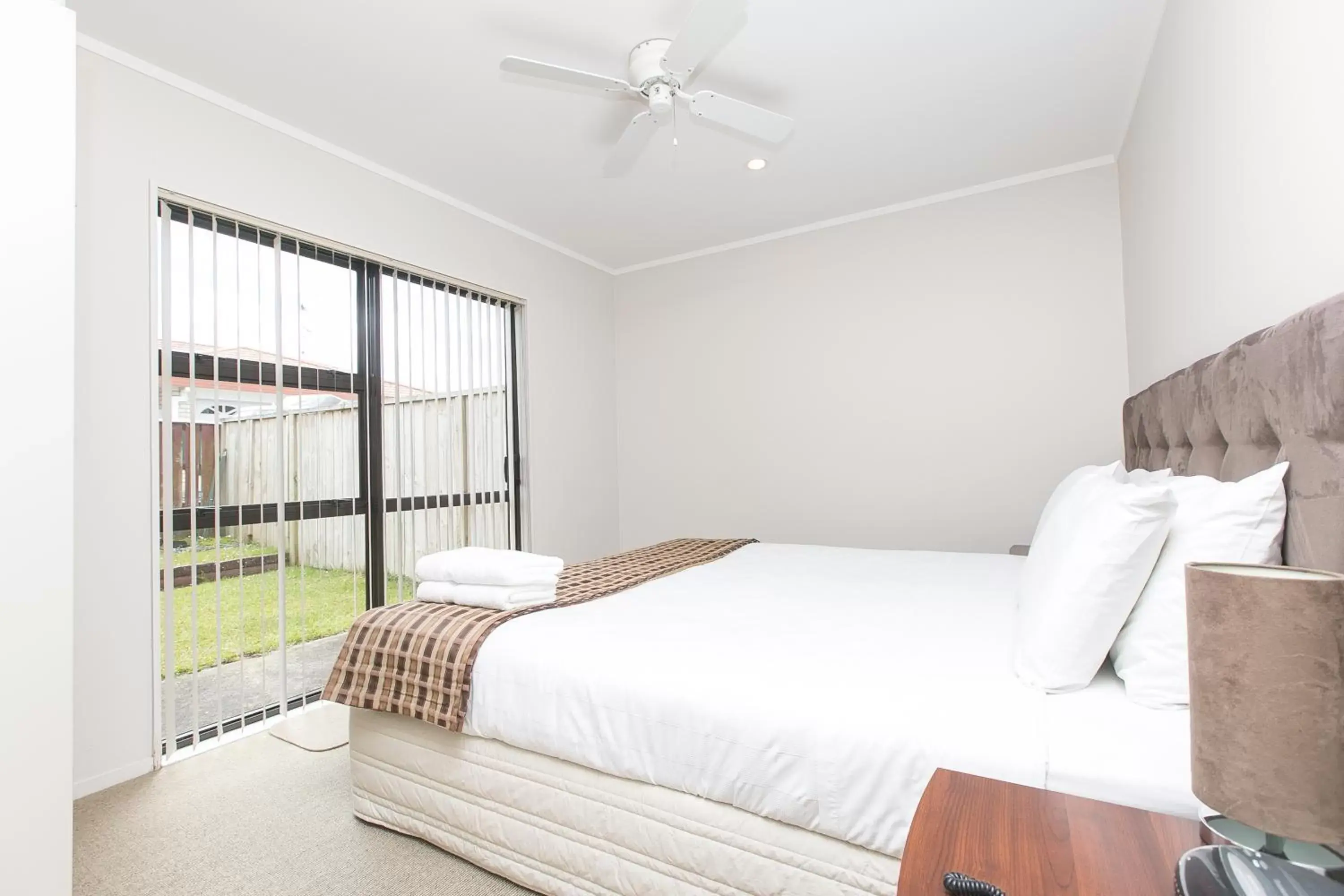 Superior One-Bedroom Apartment in Parkview Motor Inn Superior One-Bedroom Apartment in Parkview Motor Inn