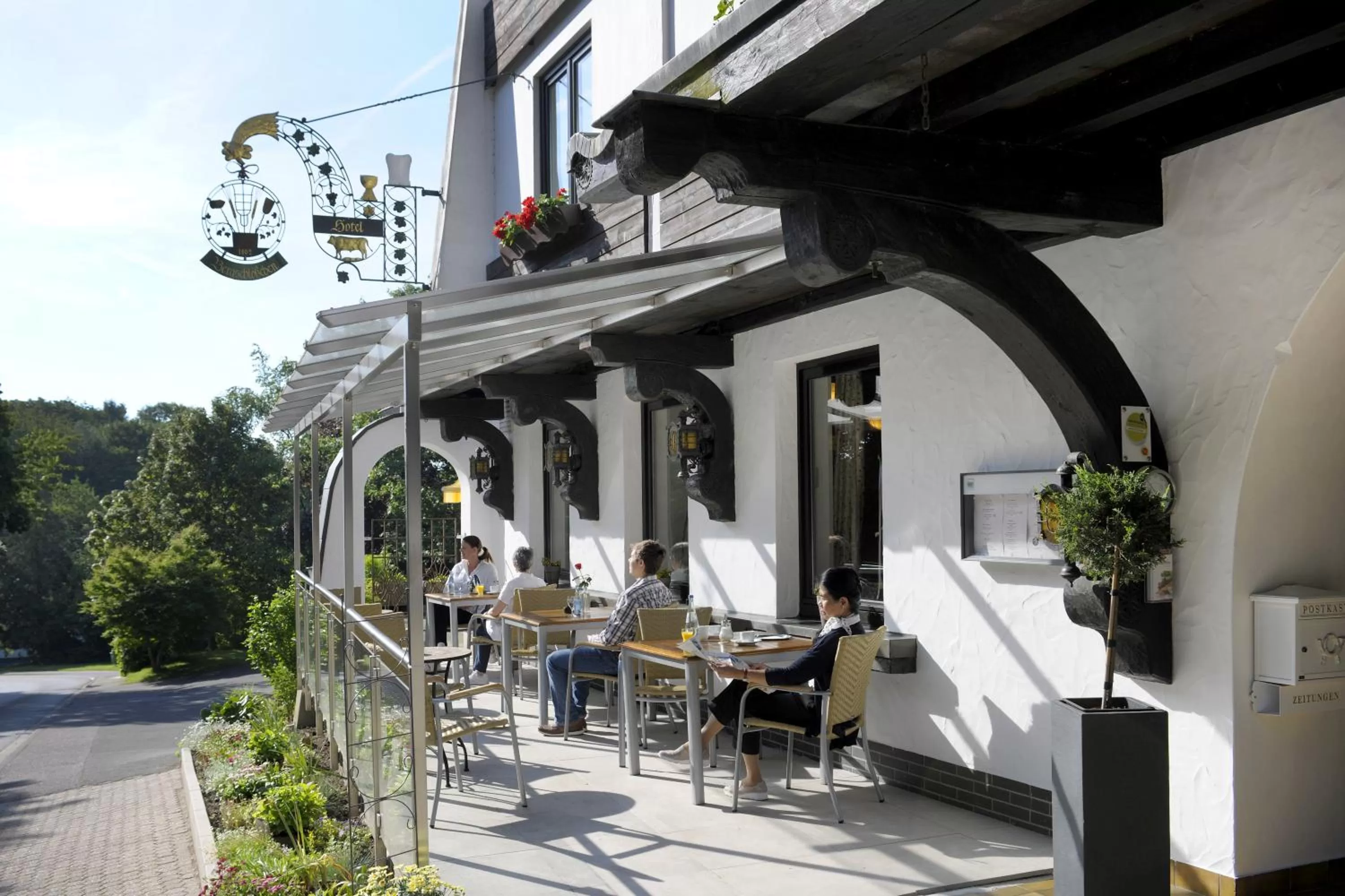 Facade/entrance in Hotel Bergschlößchen