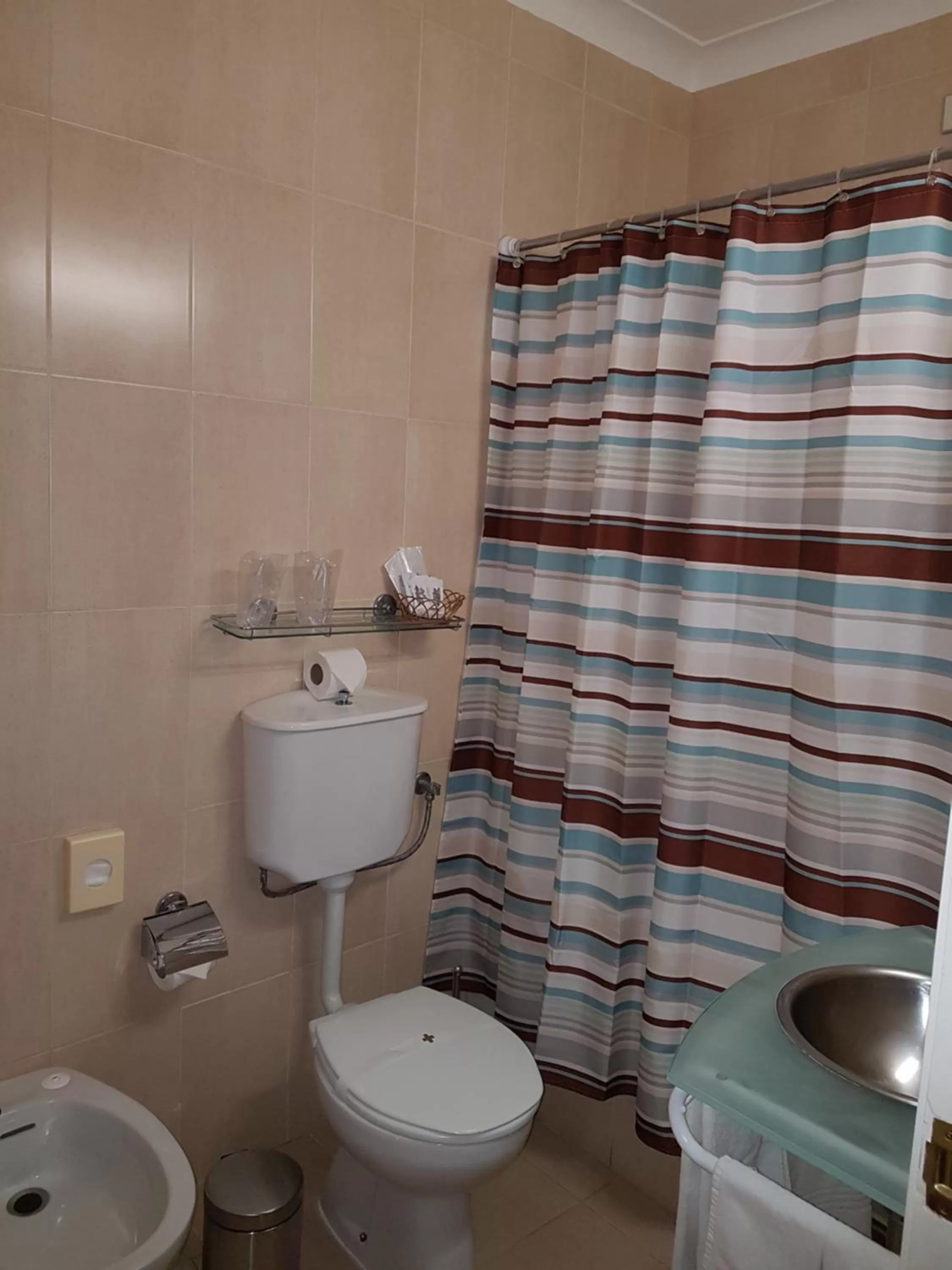 Bathroom in Hotel Beira Mar