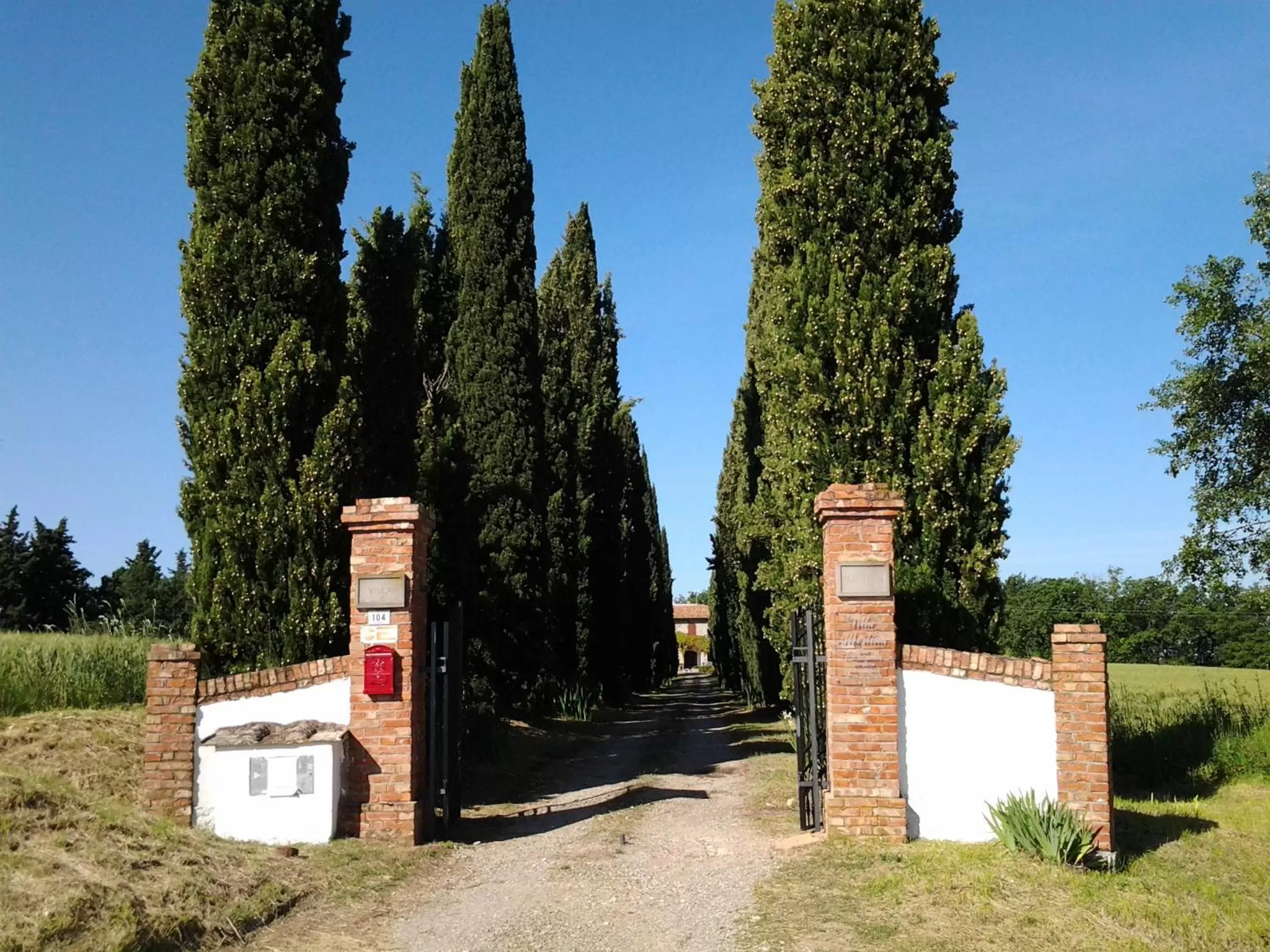 Facade/entrance in Villa Albertina