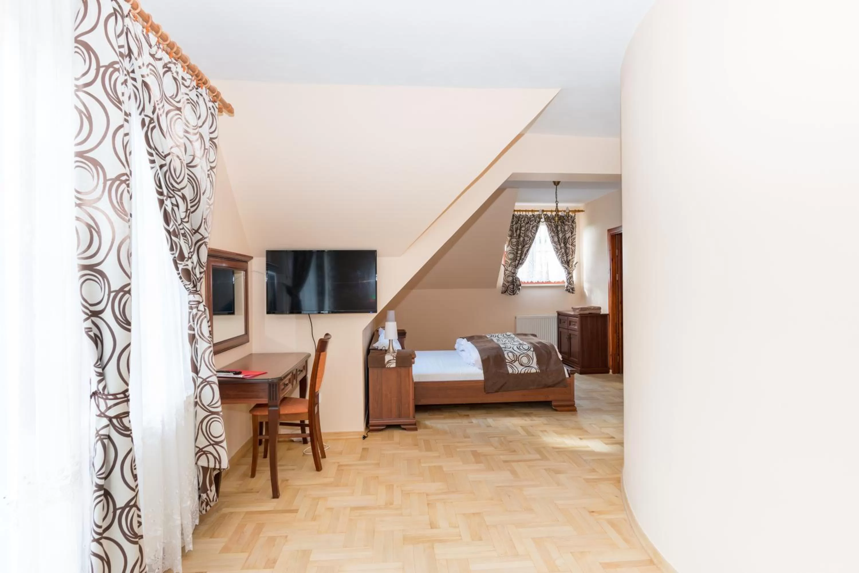 TV and multimedia, Bed in Gościniec Pięciu Stawów