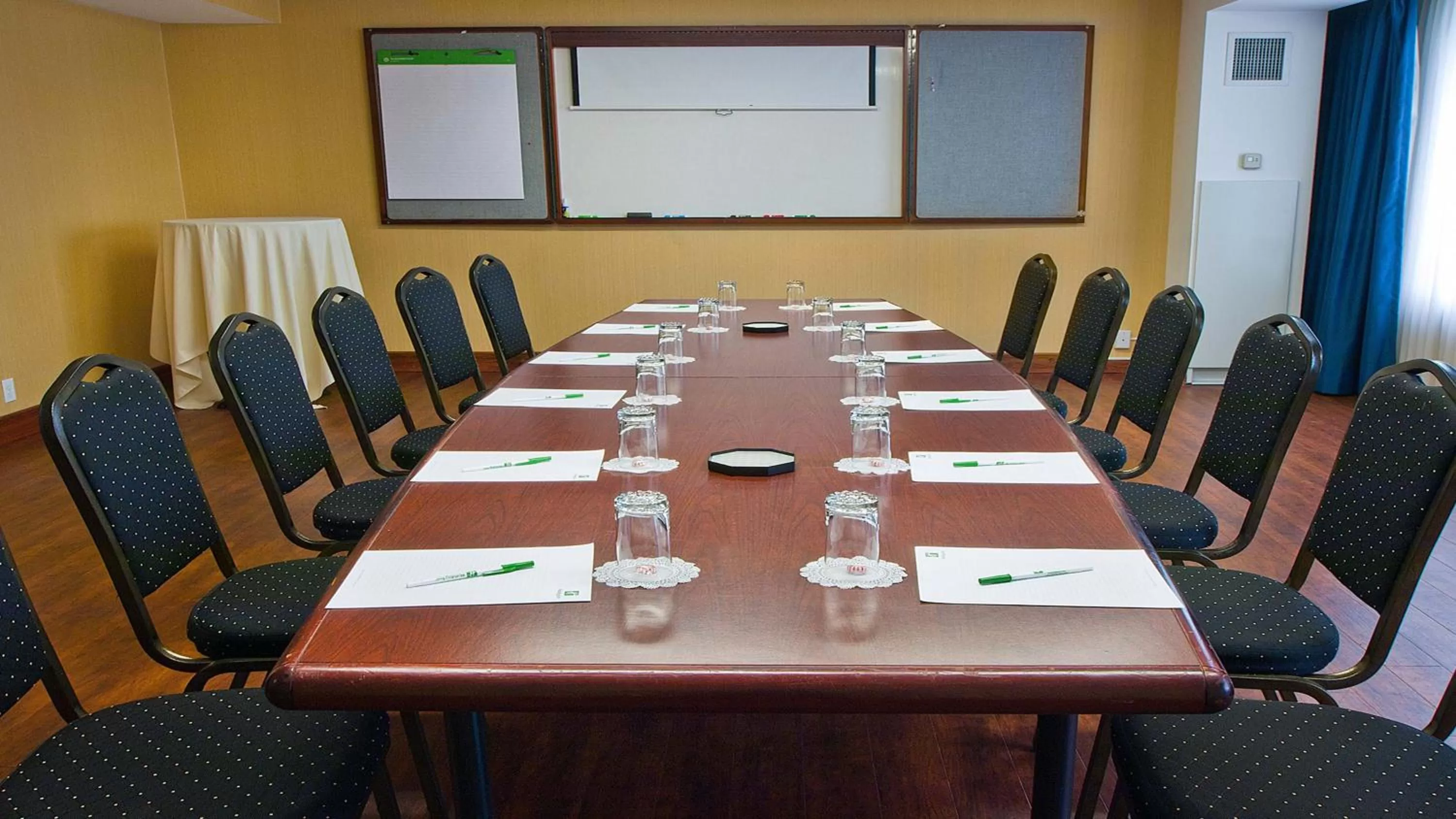 Meeting/conference room in Buffalo Airport Hotel