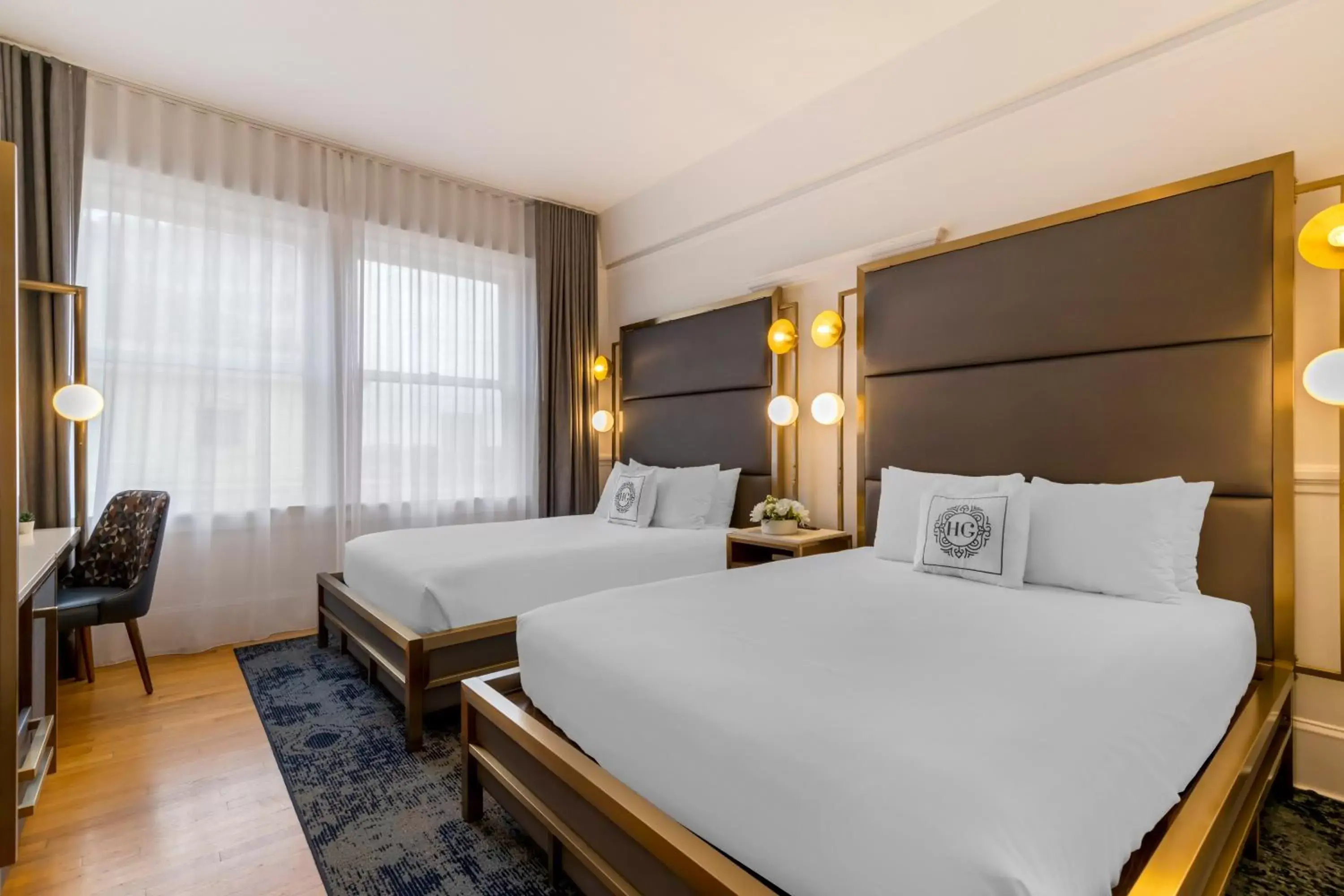 Queen Room with Two Queen Beds in Hotel Gibbs Downtown Riverwalk Queen Room with Two Queen Beds in Hotel Gibbs Downtown Riverwalk