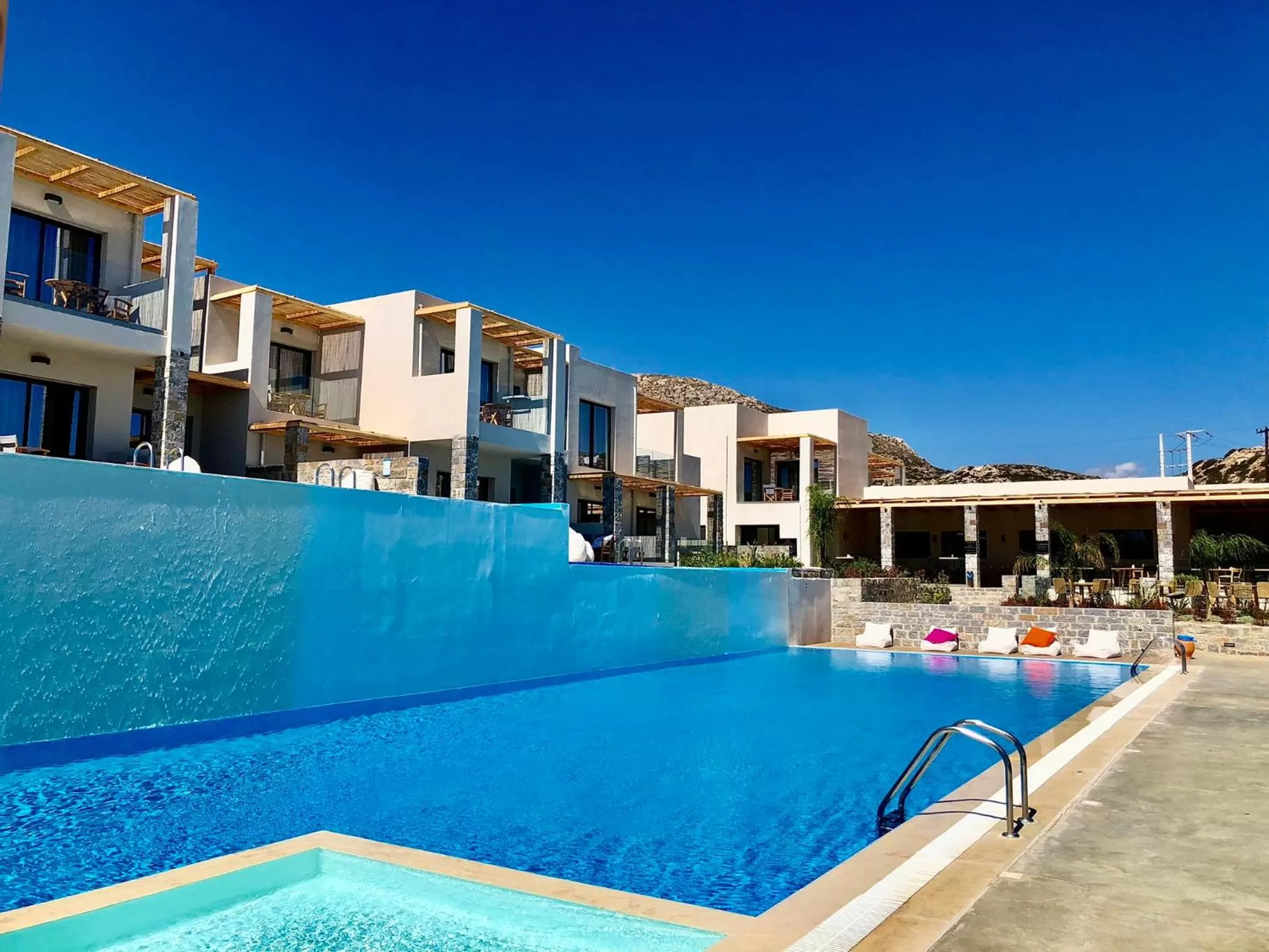 Swimming pool in Helios Beach Hotel & Bungalows