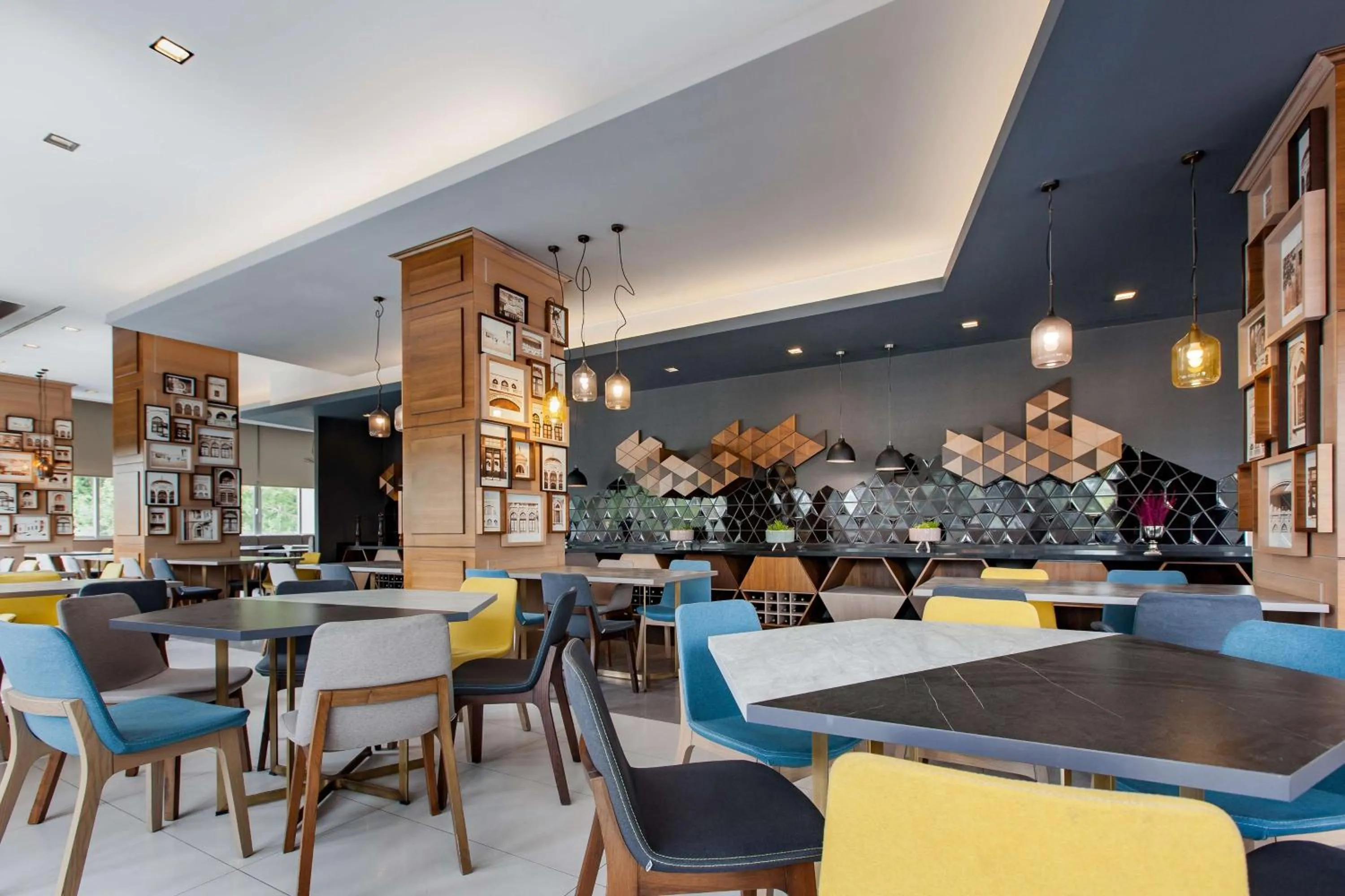 Restaurant/places to eat in Radisson Blu Ankara