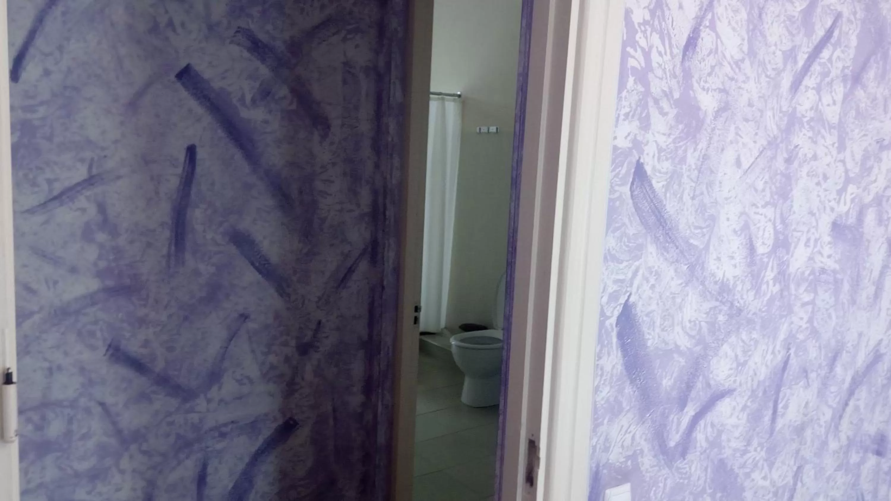 Shower, Bathroom in Hotel Isani