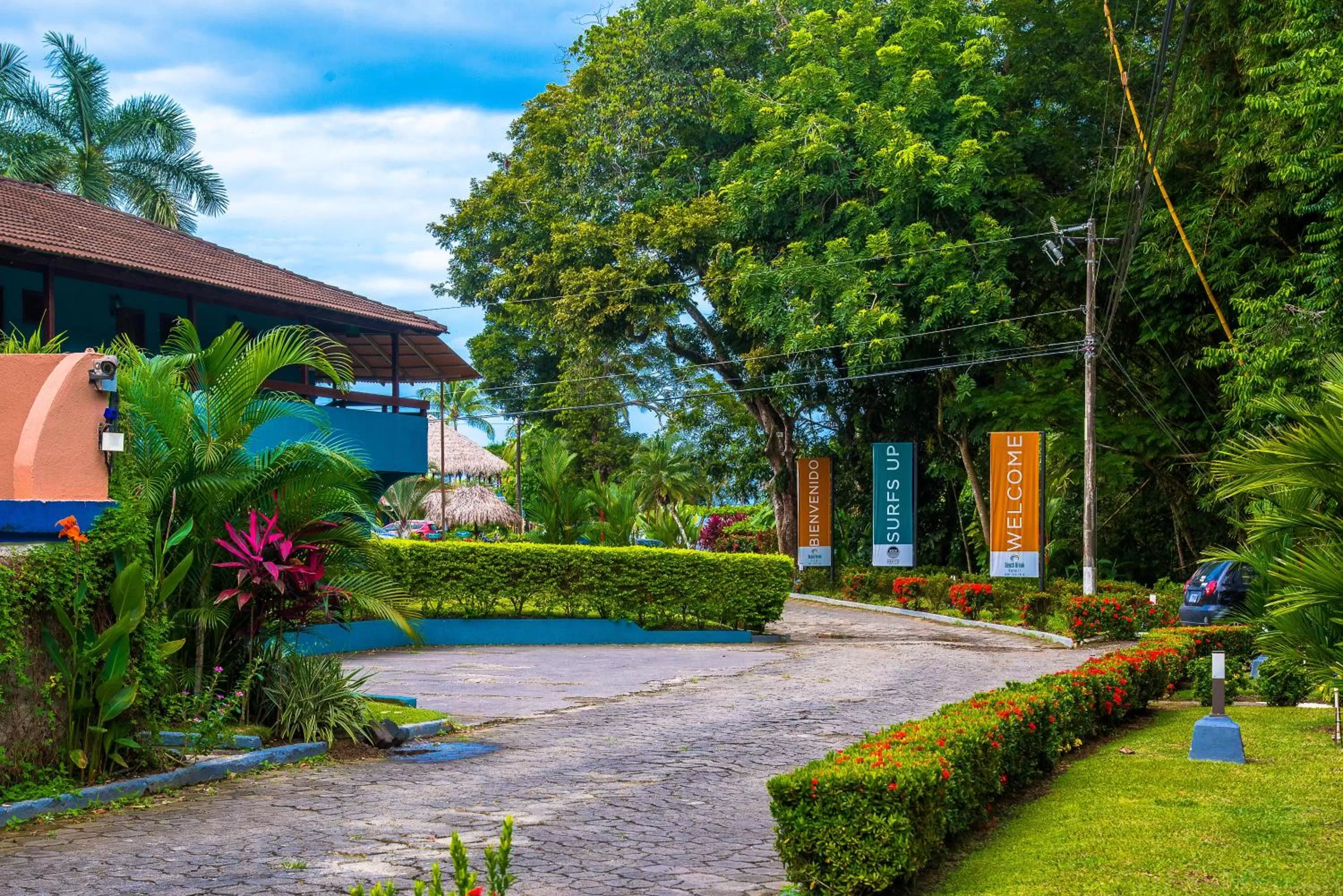 Facade/entrance in Beach Break Resort & CR Surf Camp