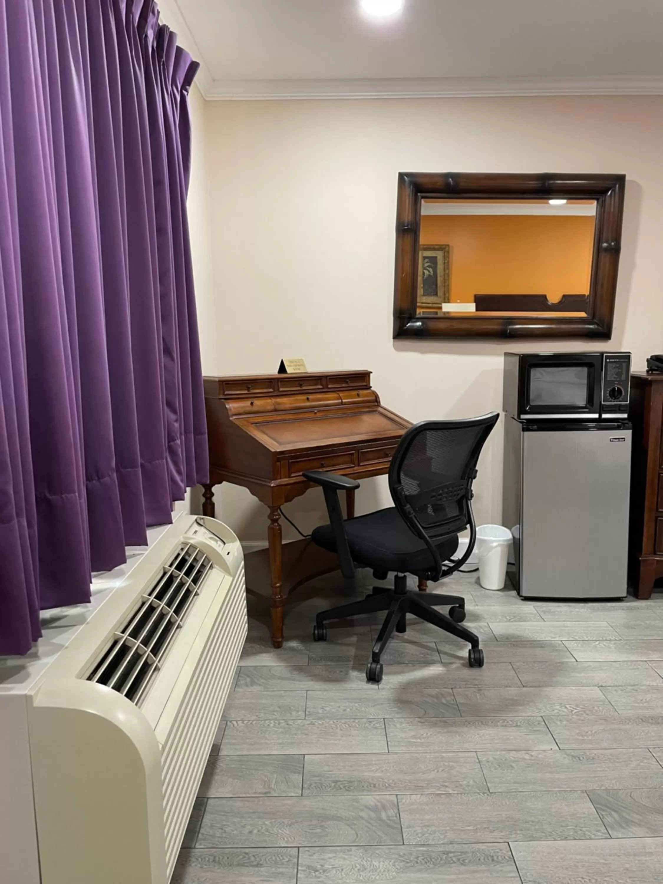 Natural landscape in Howard Johnson by Wyndham Ridgecrest, CA