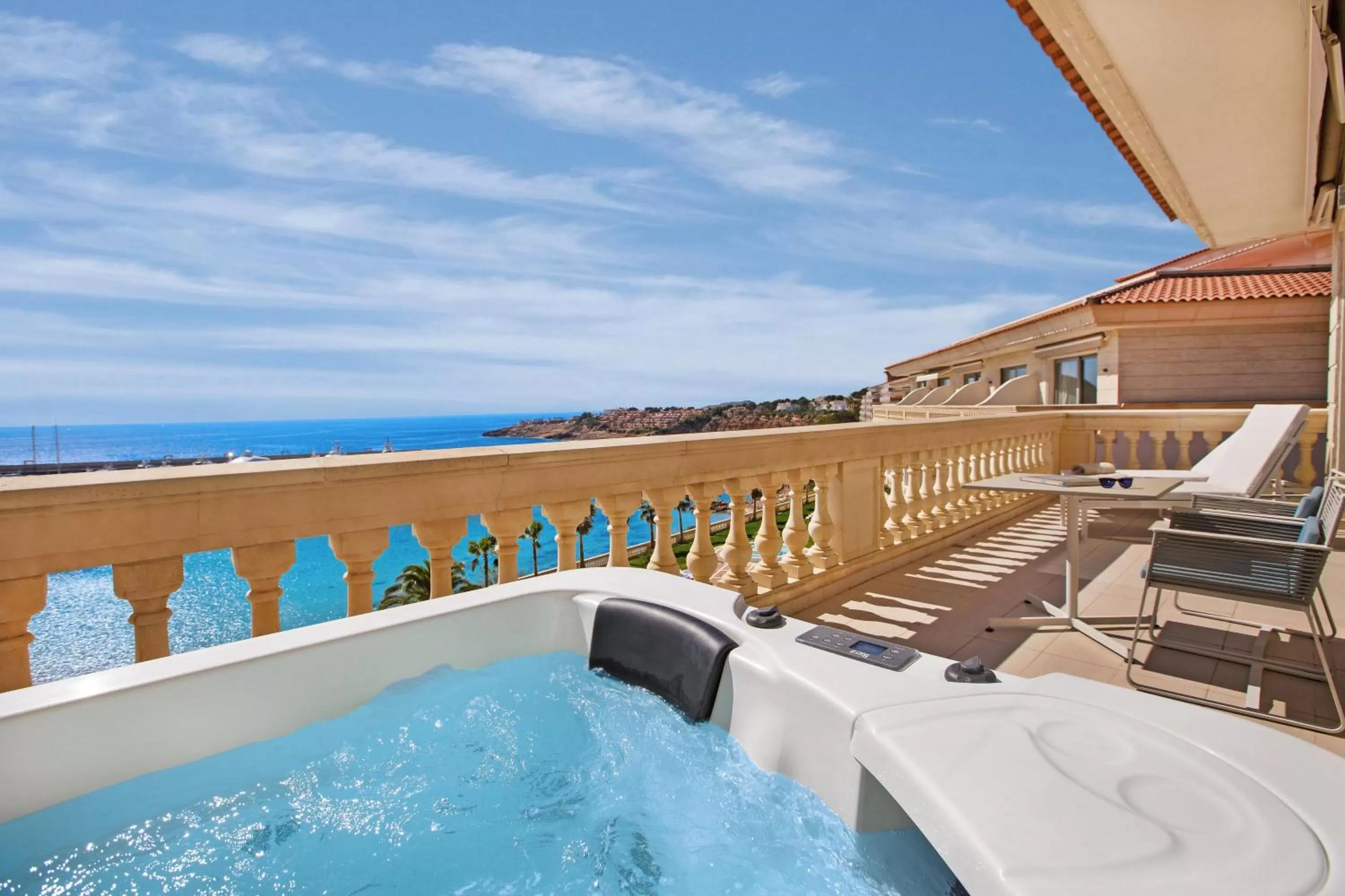 Photo of the whole room in Pure Salt Port Adriano - Adults Only