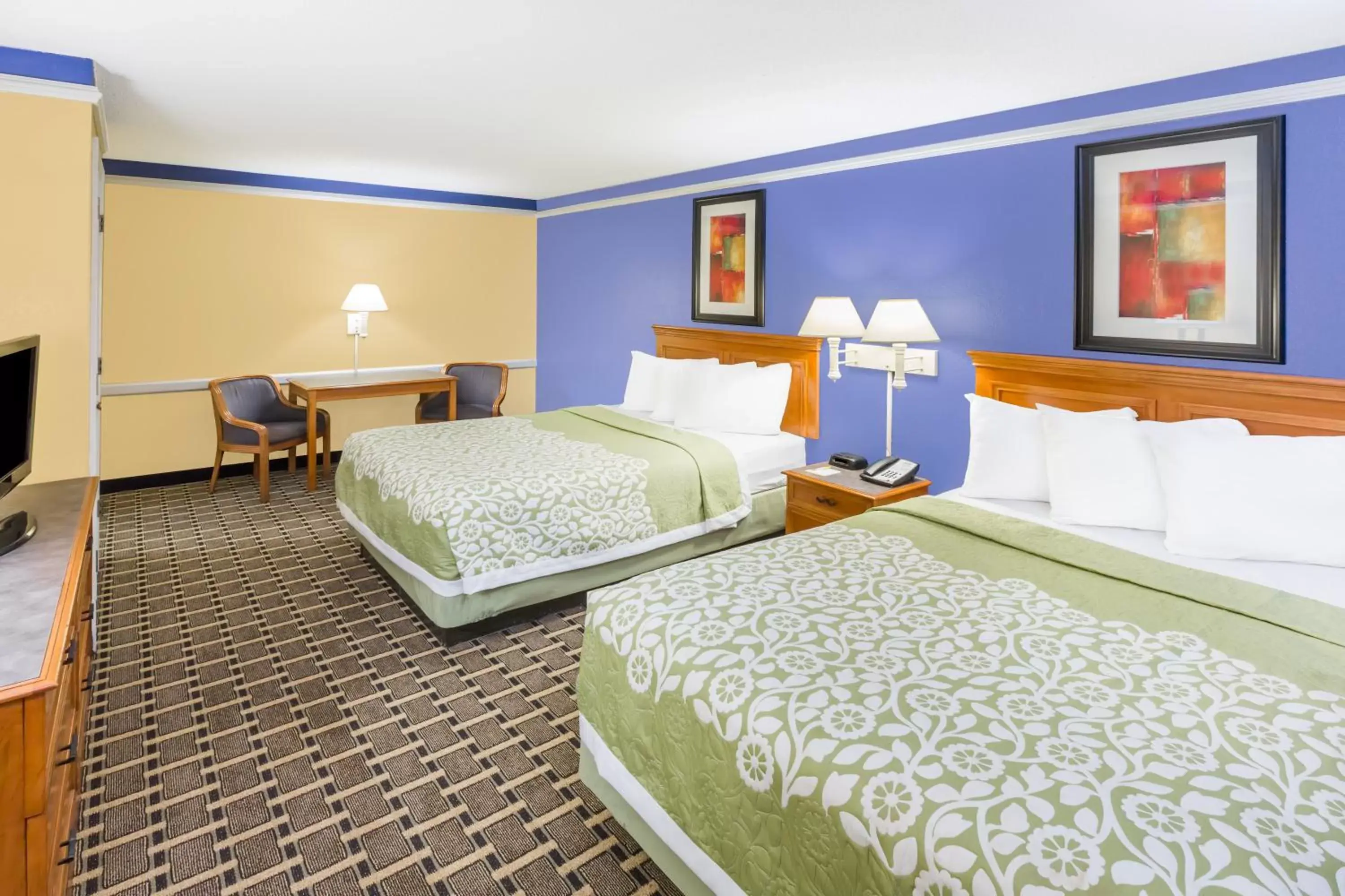 Double Room with Two Double Beds - Non-Smoking in Days Inn by Wyndham Little Rock/Medical Center Double Room with Two Double Beds - Non-Smoking in Days Inn by Wyndham Little Rock/Medical Center