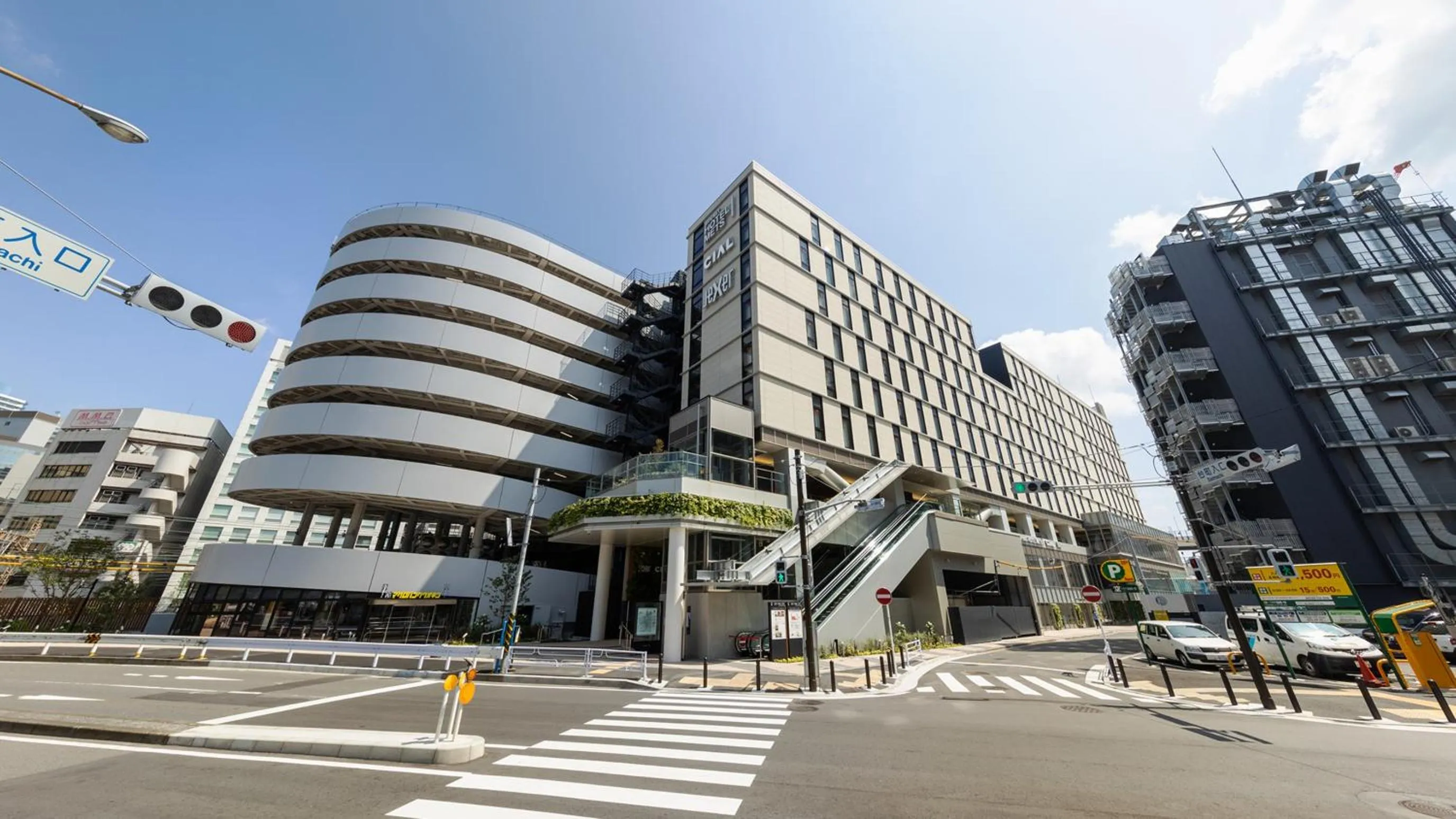 JR-East Hotel Mets Yokohama