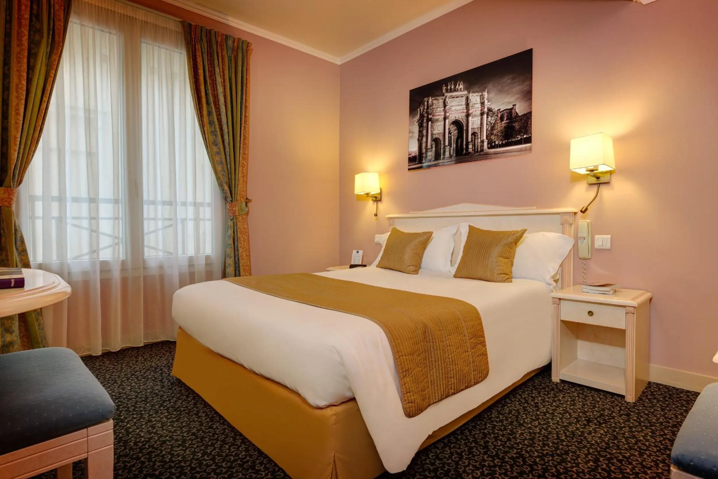 Standard Double Room in hotel L