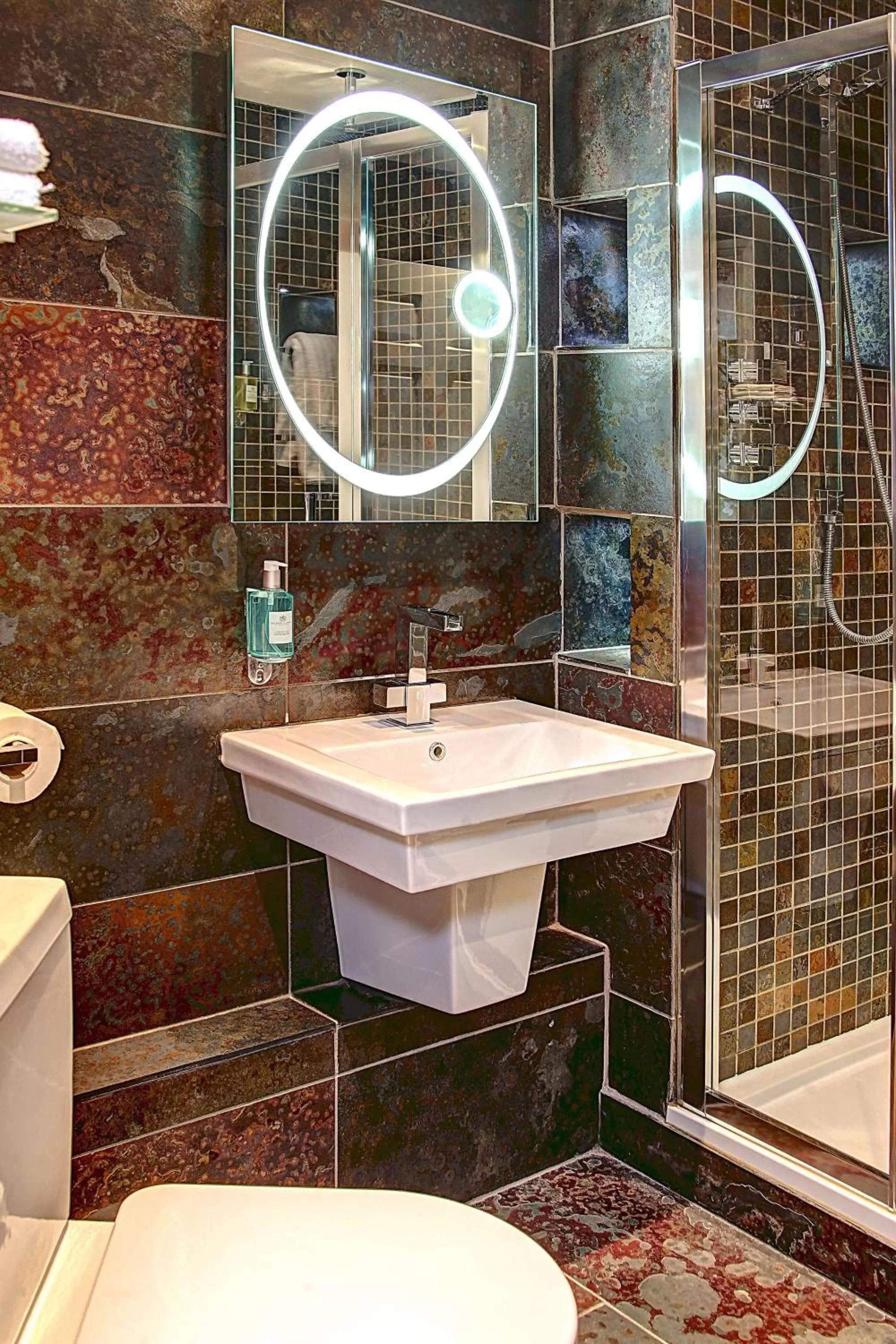 Bathroom in Best Western Plus Centurion Hotel