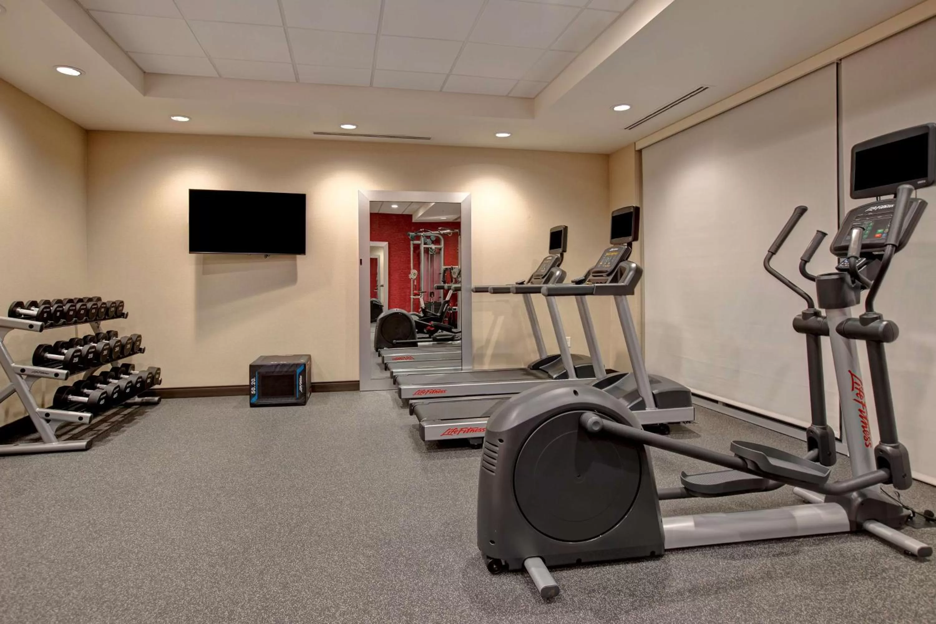 Fitness centre/facilities in Home2 Suites By Hilton Carmel Indianapolis