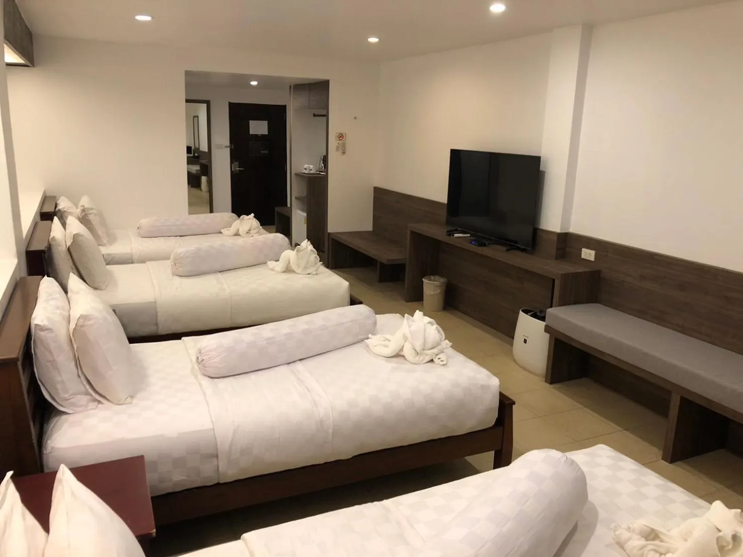 Bed in Baantalay Thungwualaen