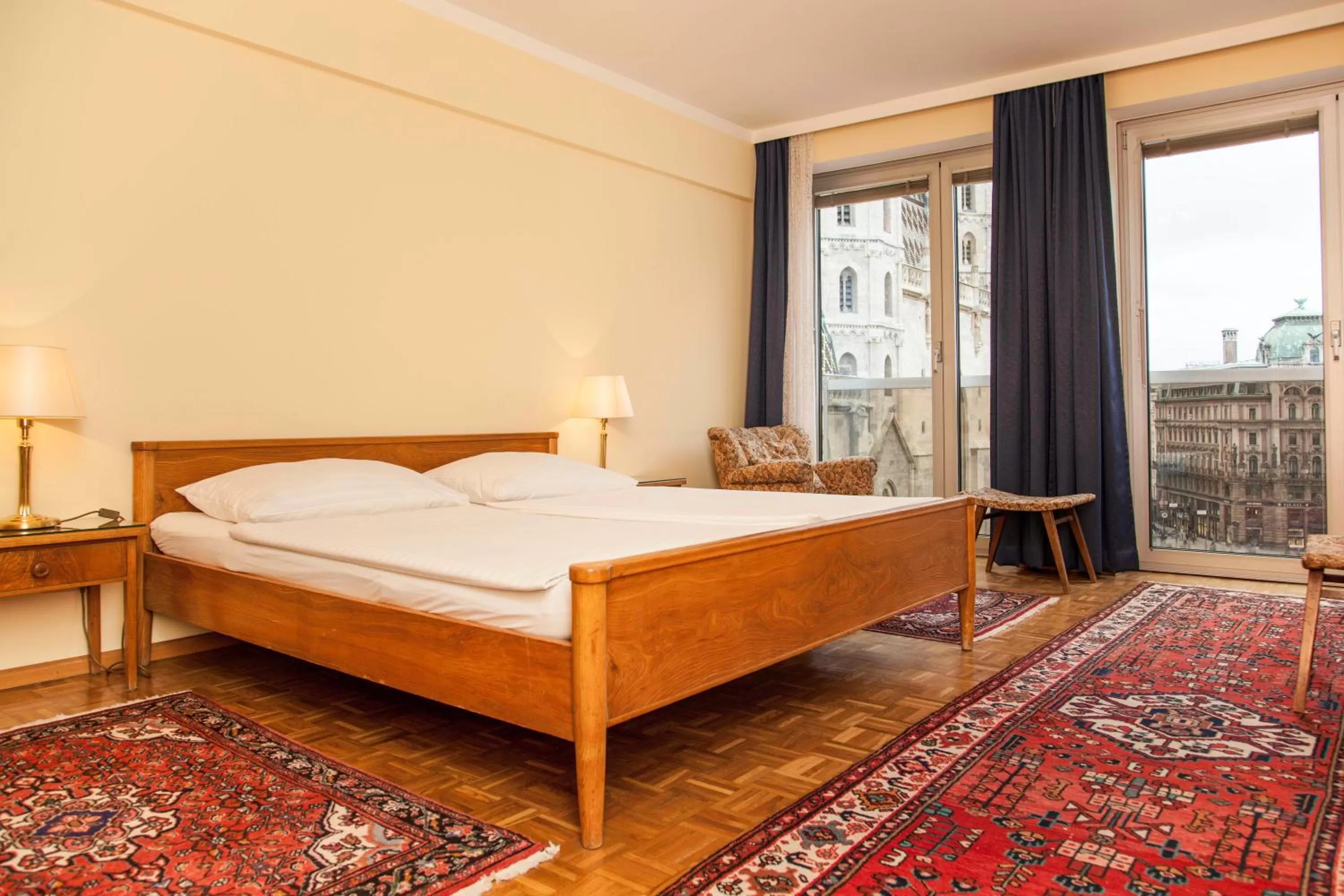 Photo of the whole room, Bed in Pension Sacher - Apartments am Stephansplatz