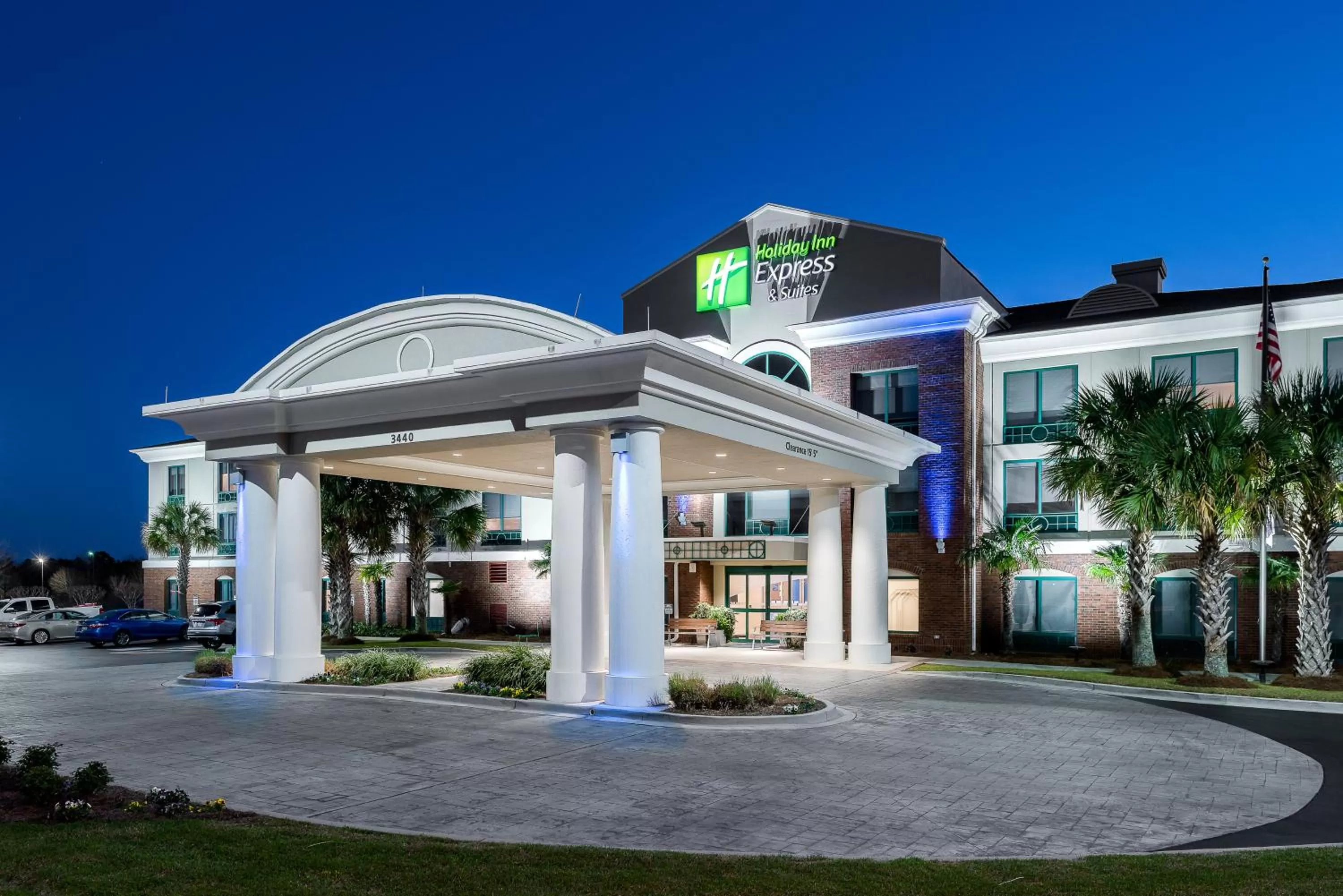 Property building in Holiday Inn Express & Suites Florence I-95 & I-20 Civic Ctr by IHG