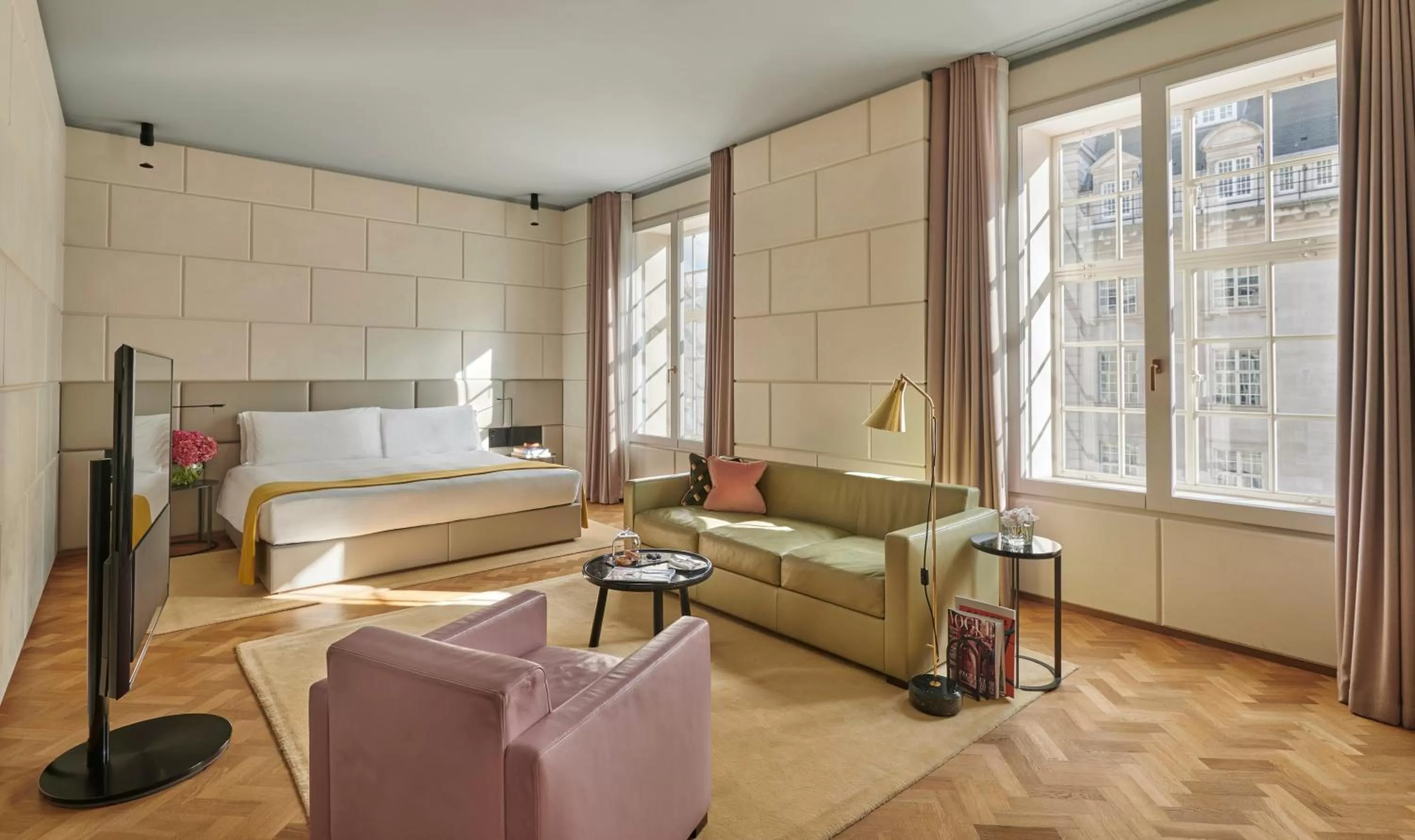 Bedroom in Hotel Cafe Royal