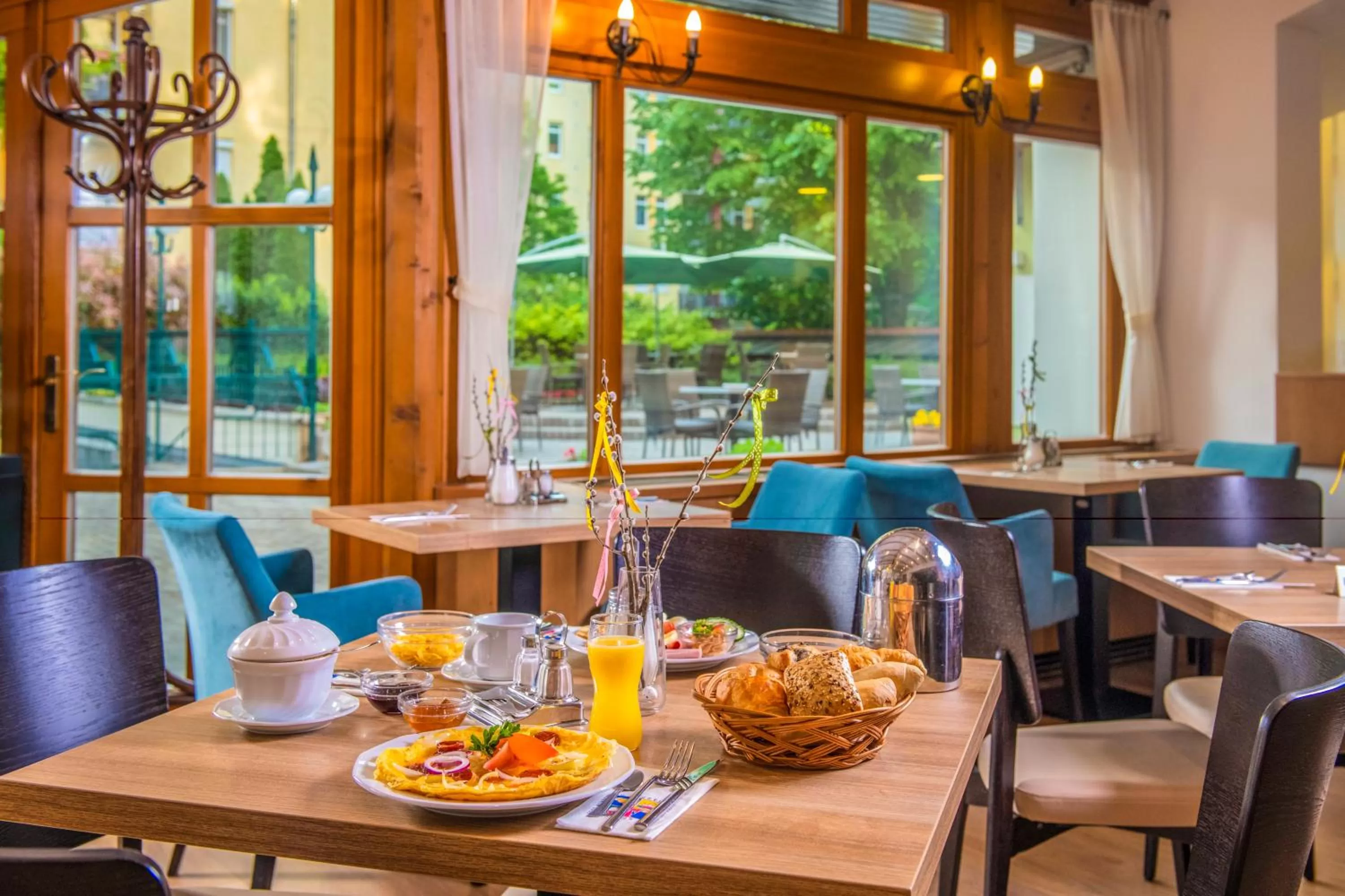 Restaurant/places to eat in Corvin Hotel Budapest Corvin Wing