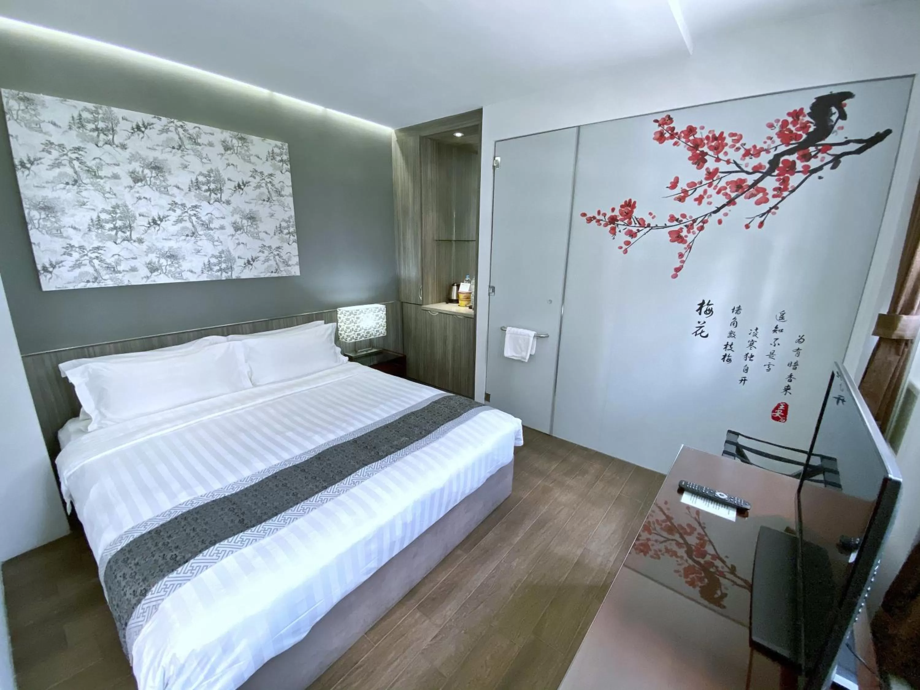 Bed in Bliss Hotel Singapore