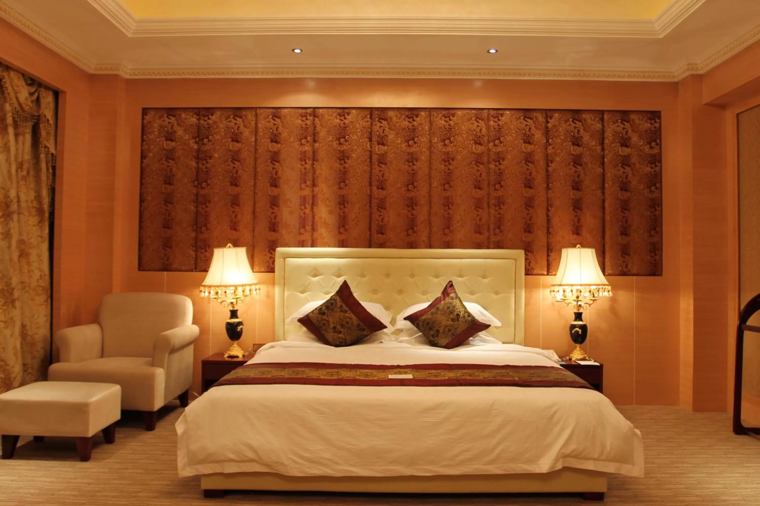 Bedroom, Bed in Sogecoa Golden Peacock