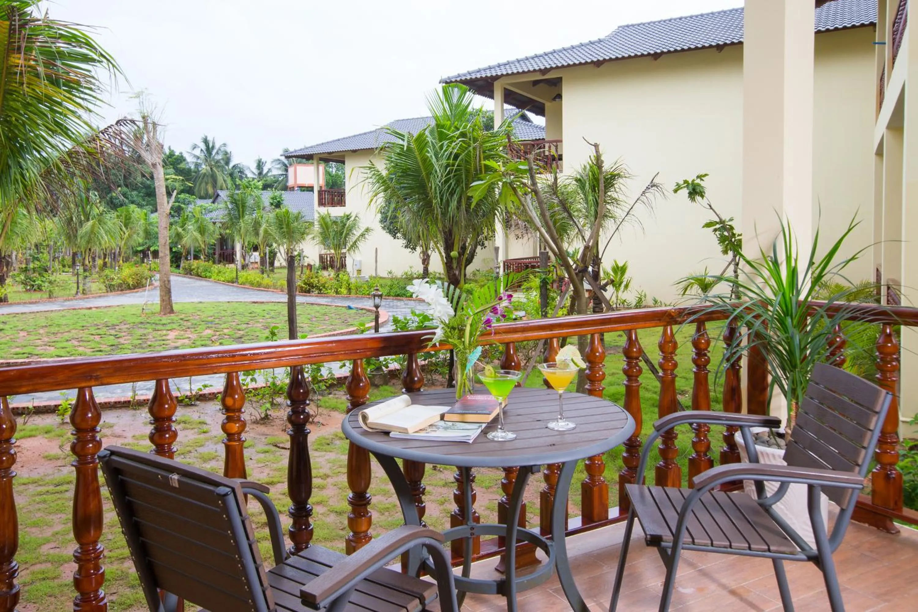 Balcony/Terrace in Elwood Premier Resort Phu Quoc