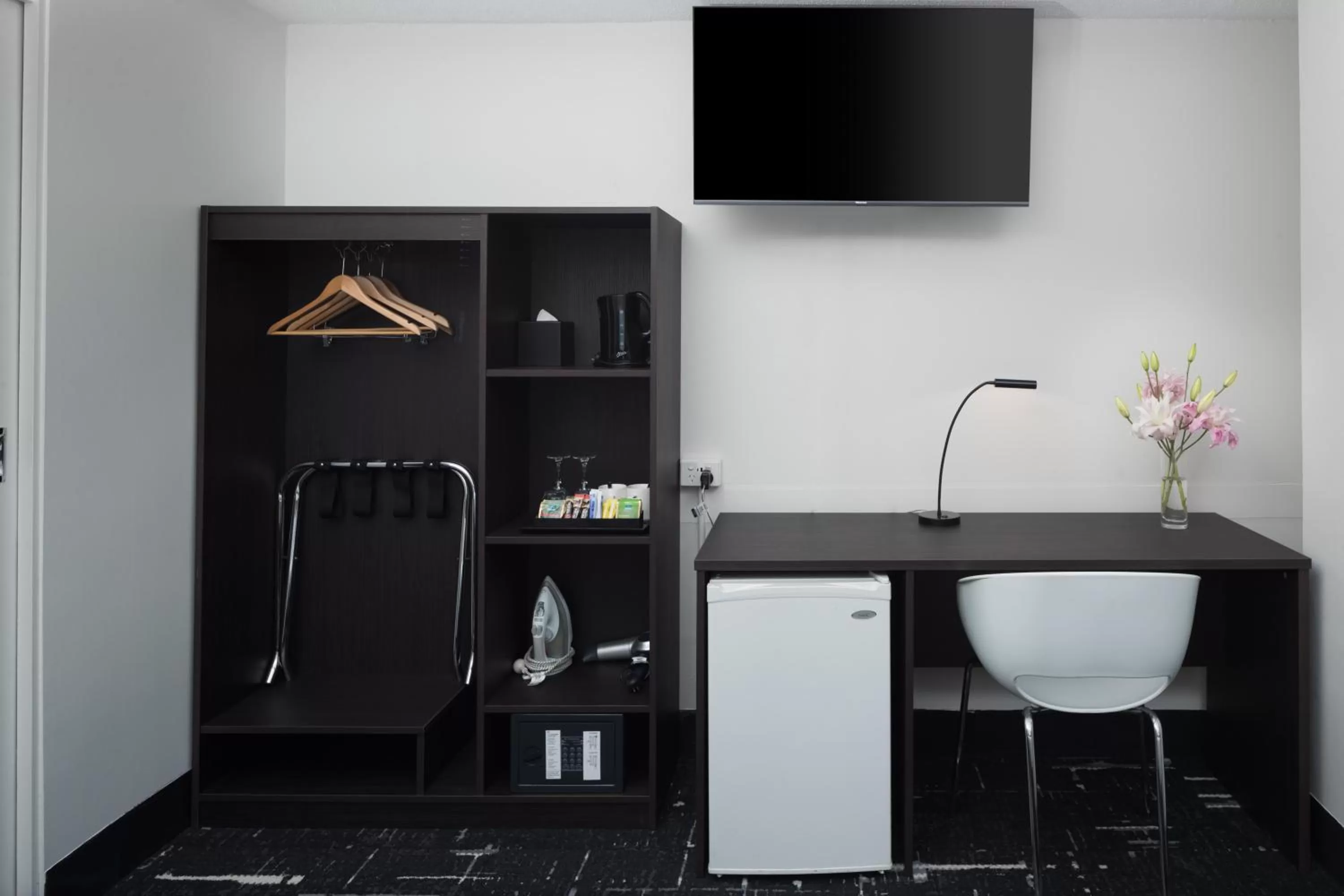 TV and multimedia in Mercure Welcome Melbourne