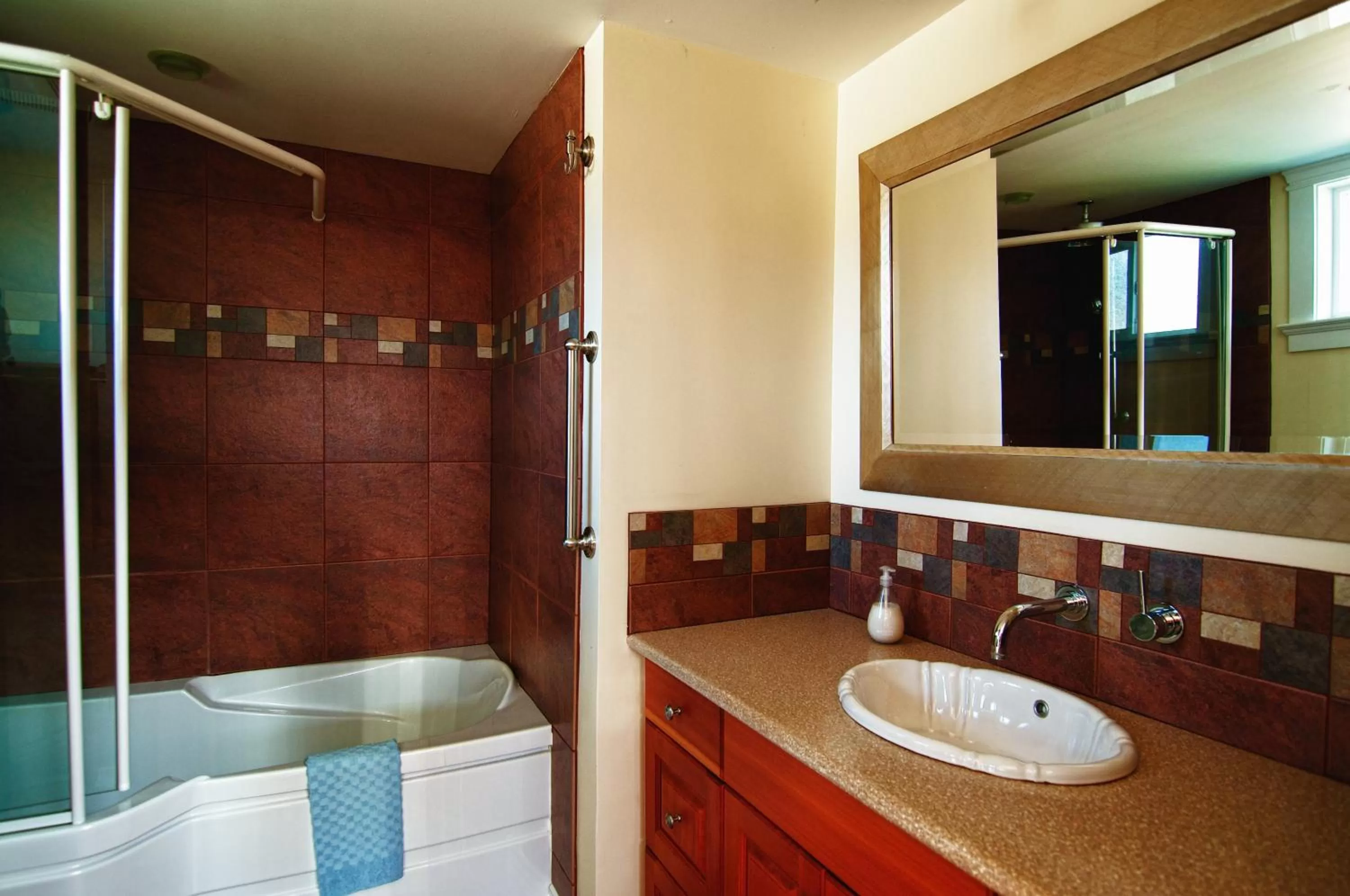 Bathroom in Birds of a Feather Victoria Oceanfront Studio Suites