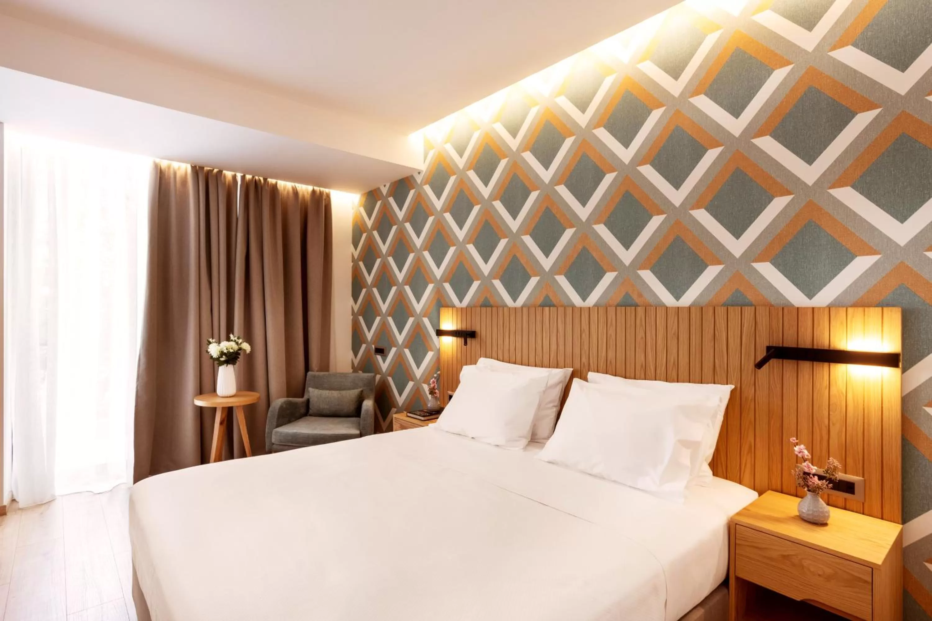 Bed in DAYS City Suites Athens