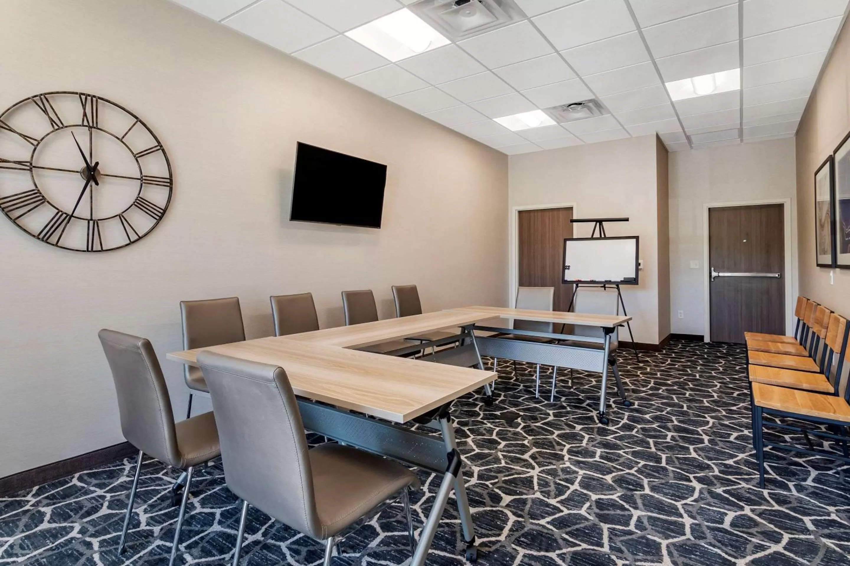 On site in Comfort Suites Grandview - Kansas City