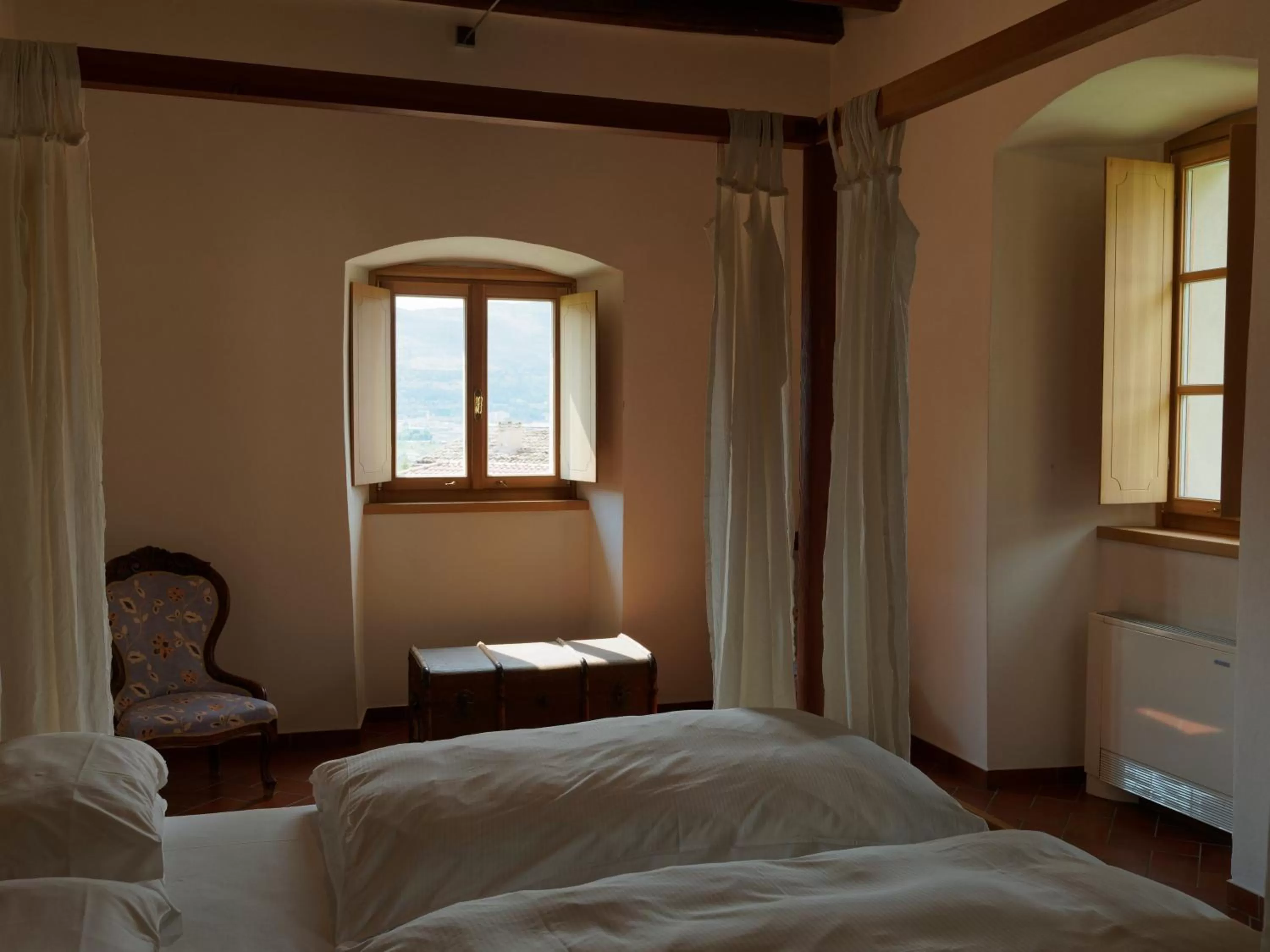 Photo of the whole room, Bed in Relais Palazzo Lodron