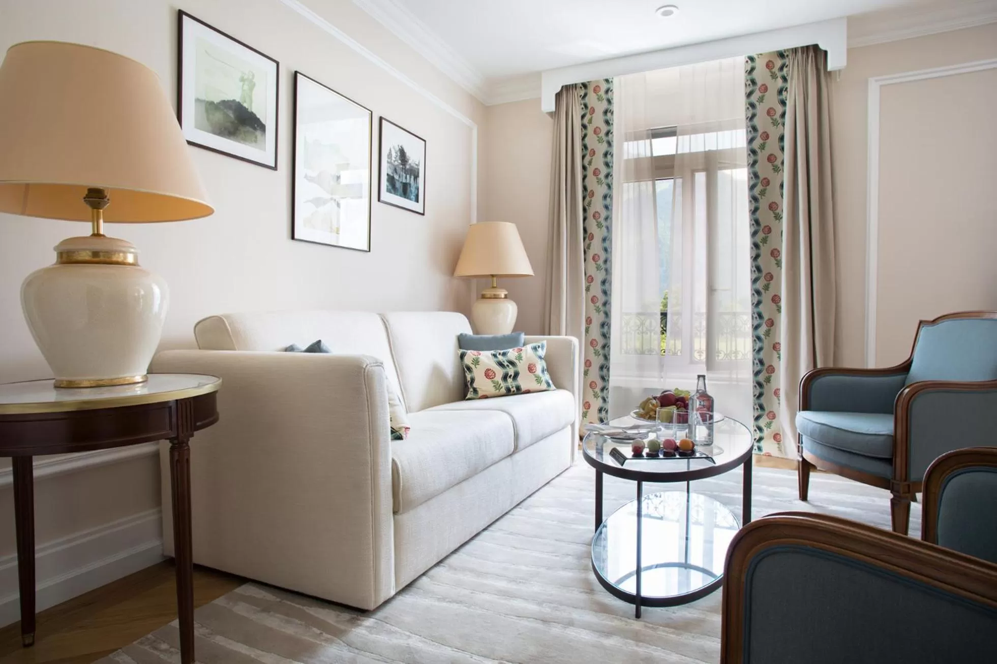 Living room in Victoria Jungfrau Grand Hotel & Spa