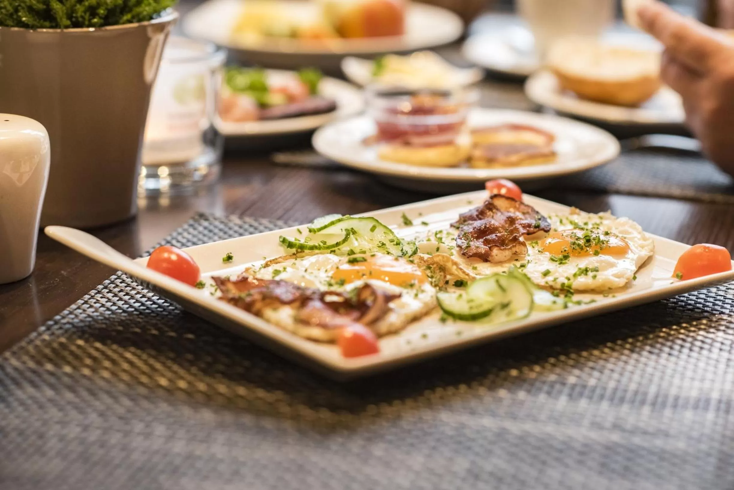 Buffet breakfast in Sunderland Hotel