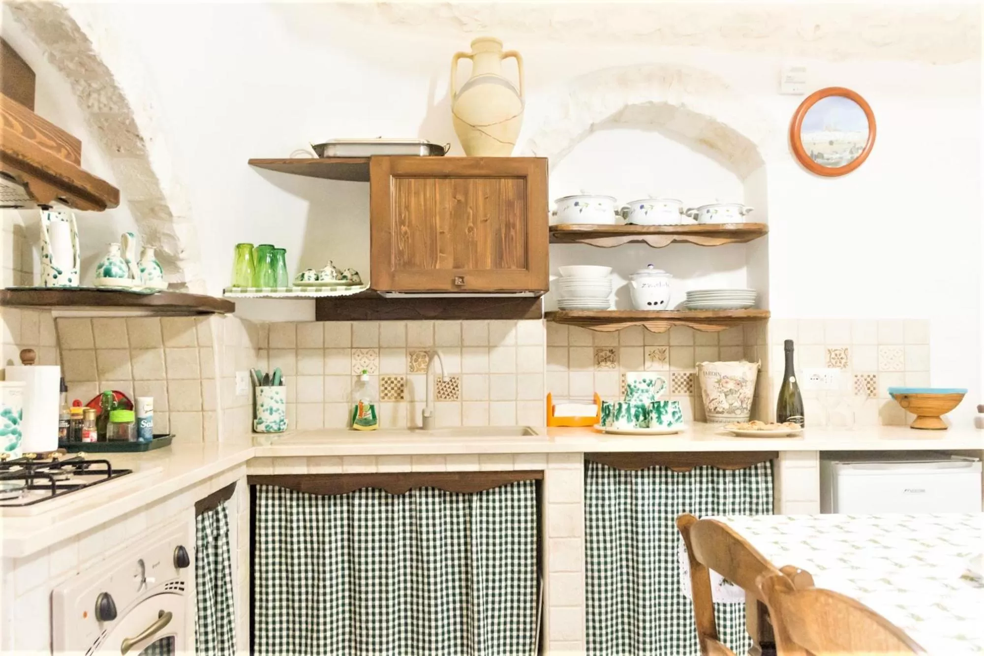 Kitchen or kitchenette in Trulli Donna Isabella