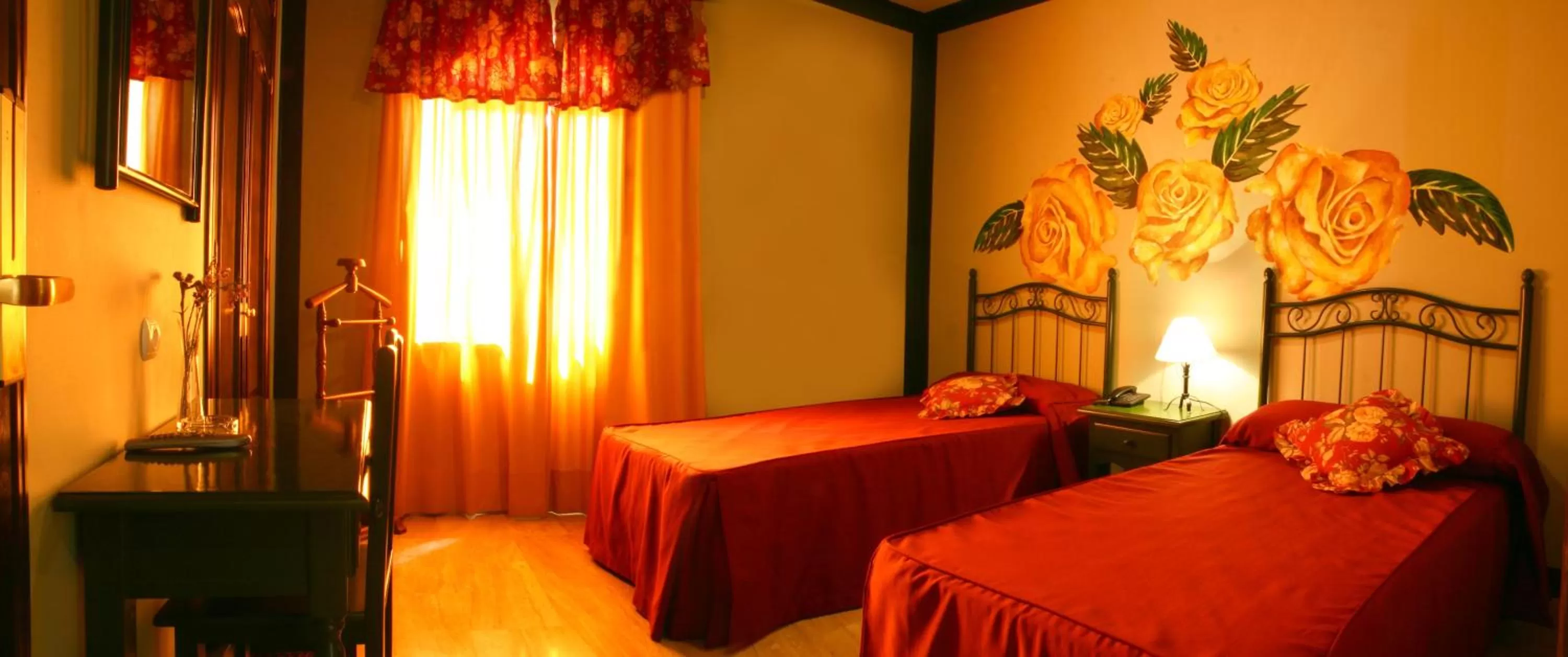 Bed in Hotel Las Rosas