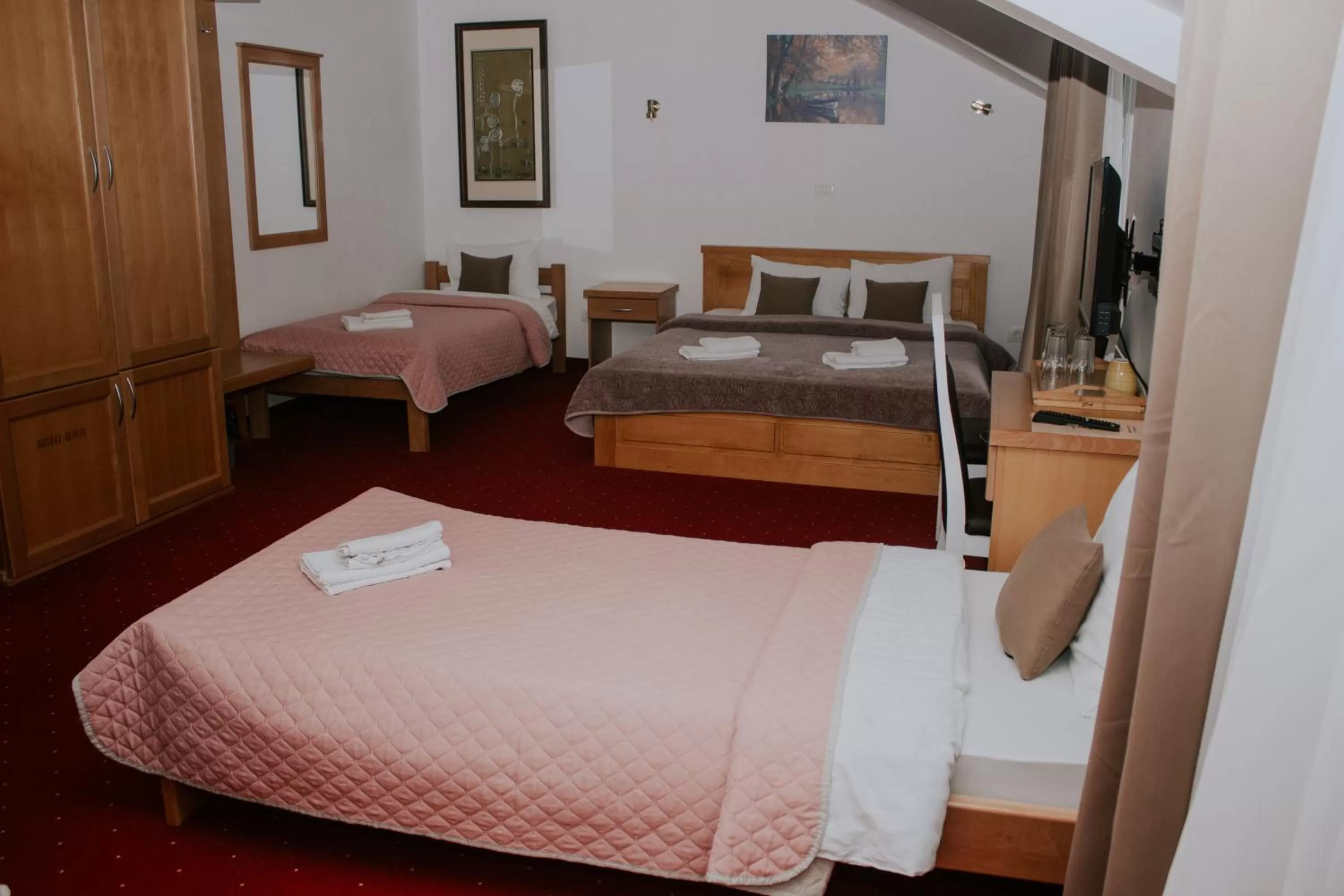 Family Room with Balcony in Hotel Serdar