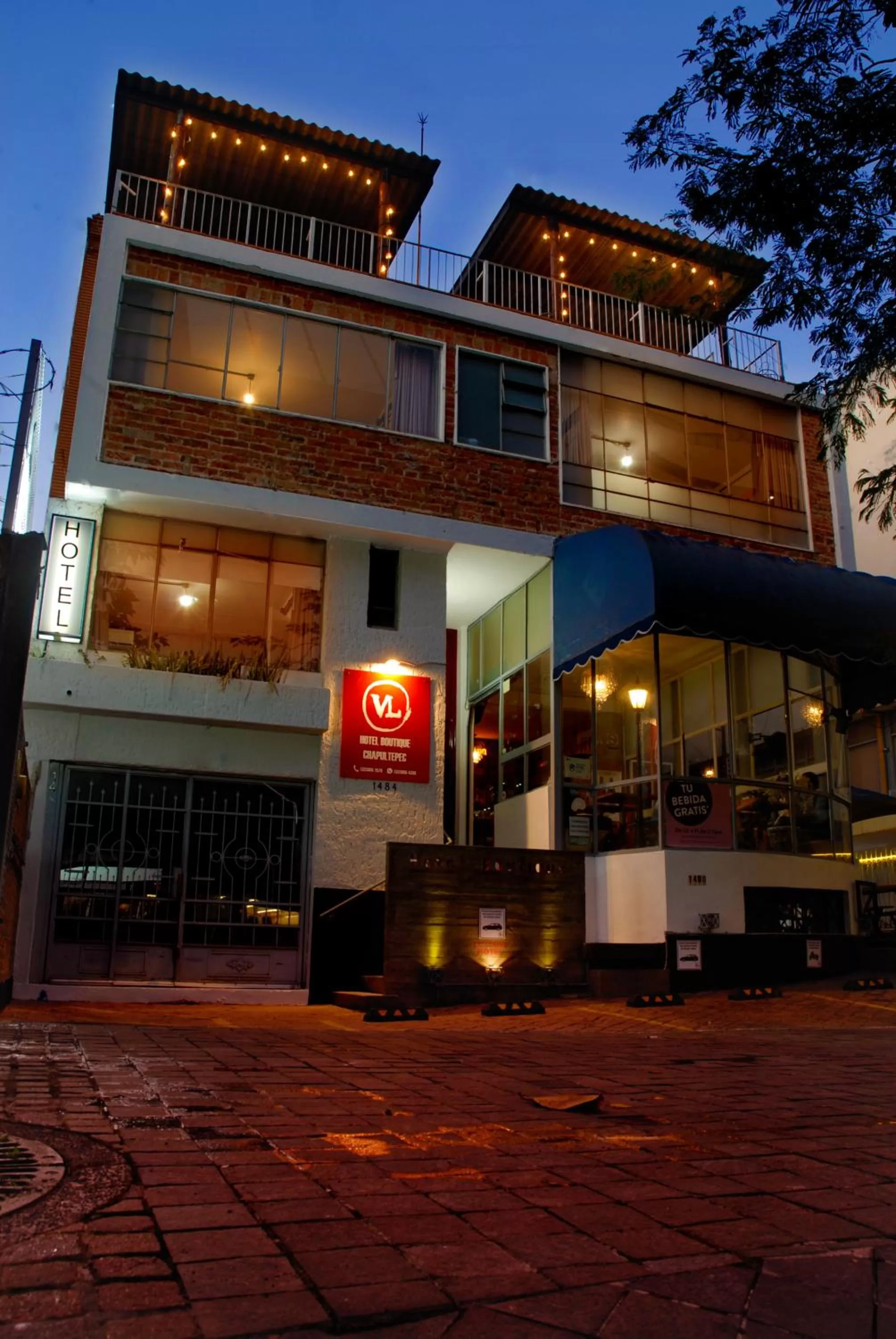 Property building in VL Hotel Boutique Consulado Chapu Guadalajara