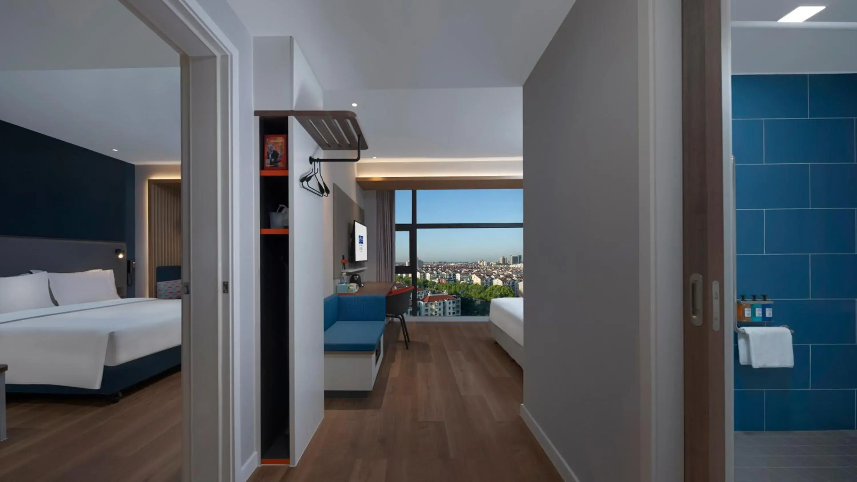 1 King Room Accessible in Holiday Inn Express Shanghai Qingpu New City, an IHG Hotel 1 King Room Accessible in Holiday Inn Express Shanghai Qingpu New City, an IHG Hotel