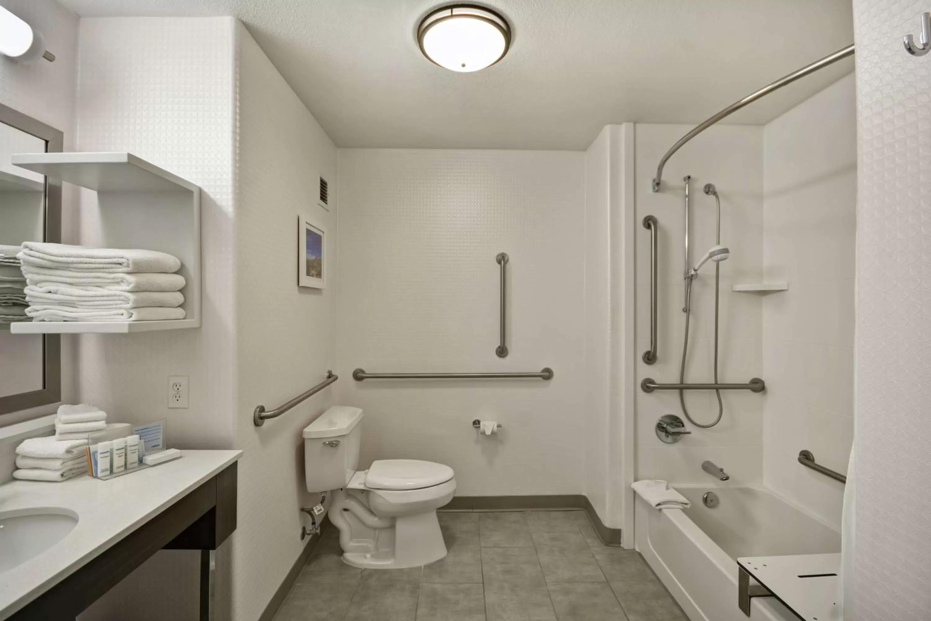 Bathroom in Hampton Inn & Suites Yuma