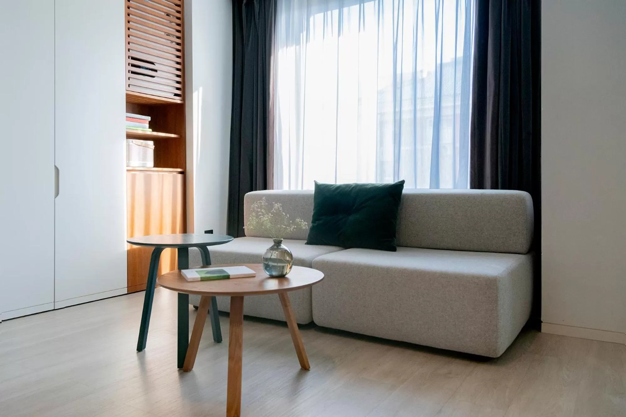 Seating area in Stey Beijing Wangfujing Hotel