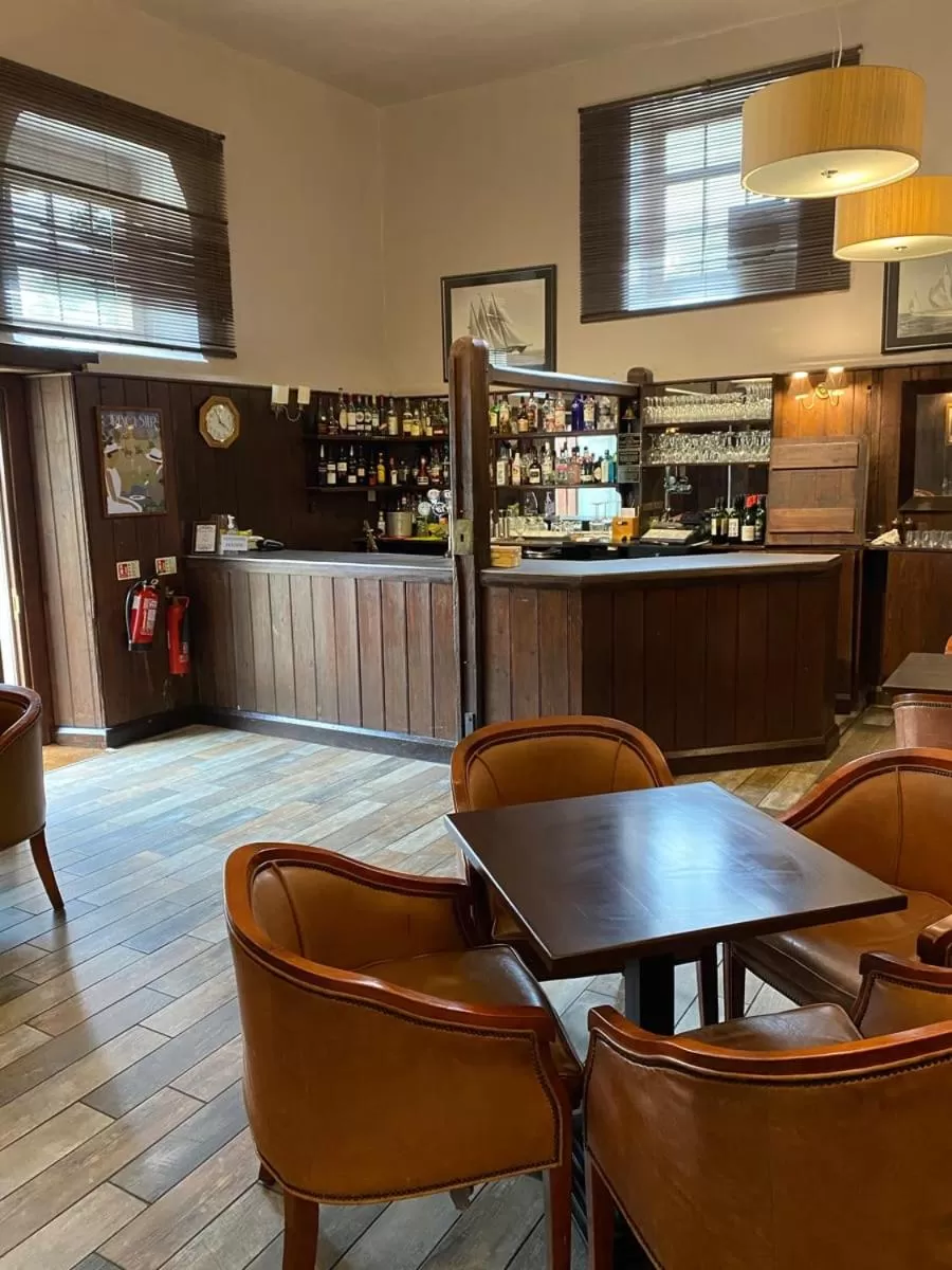 Lounge or bar in Guyers House Hotel and Restaurant