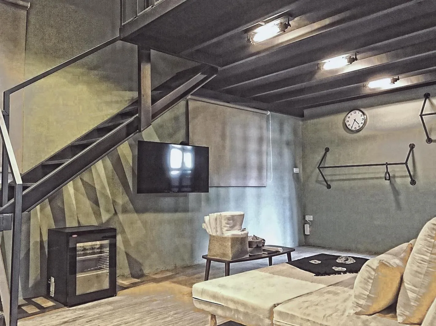 Communal lounge/ TV room in Urban