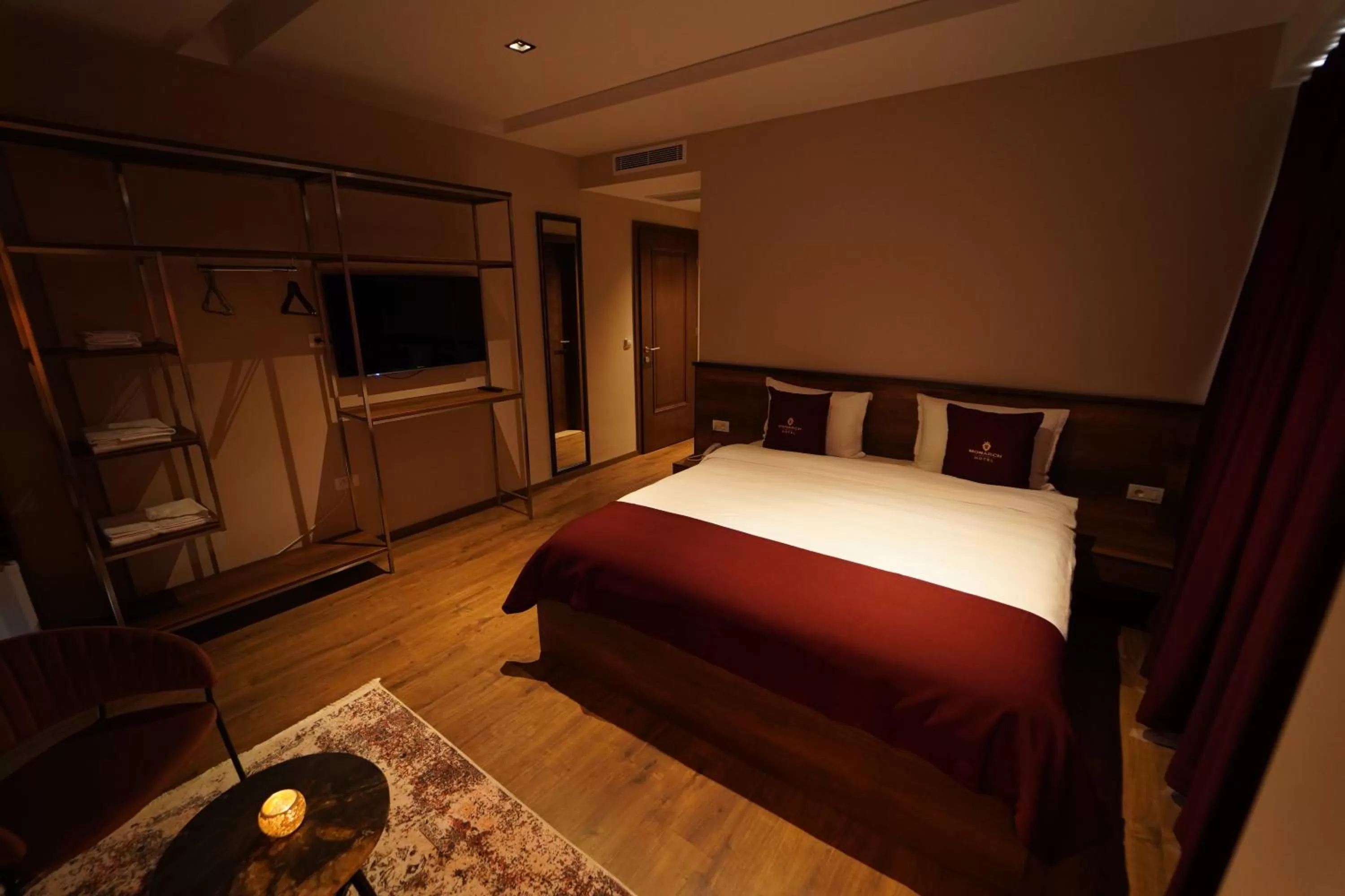 Photo of the whole room, Bed in Monarch Hotel