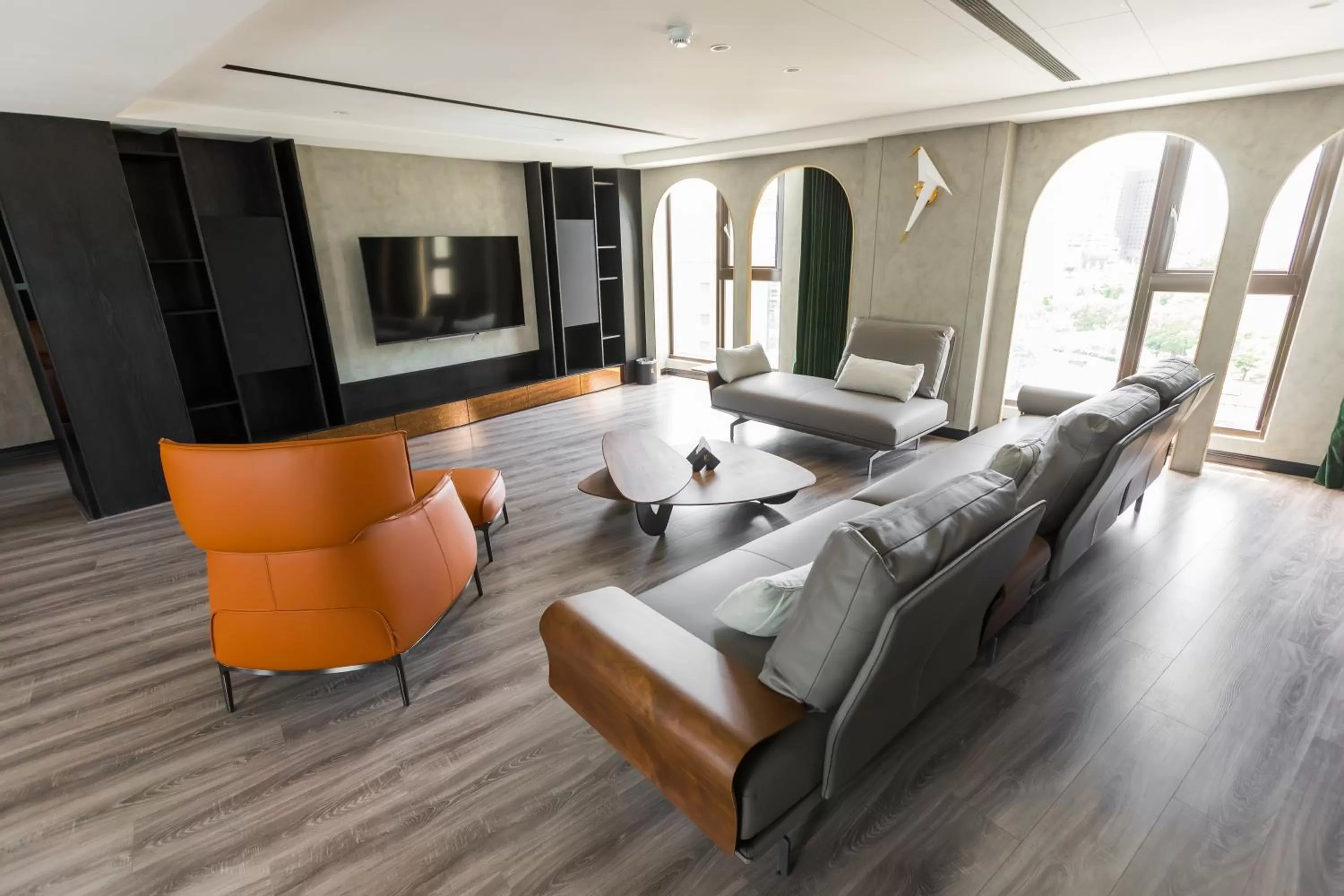 Restaurant/places to eat in Q21 Hotel