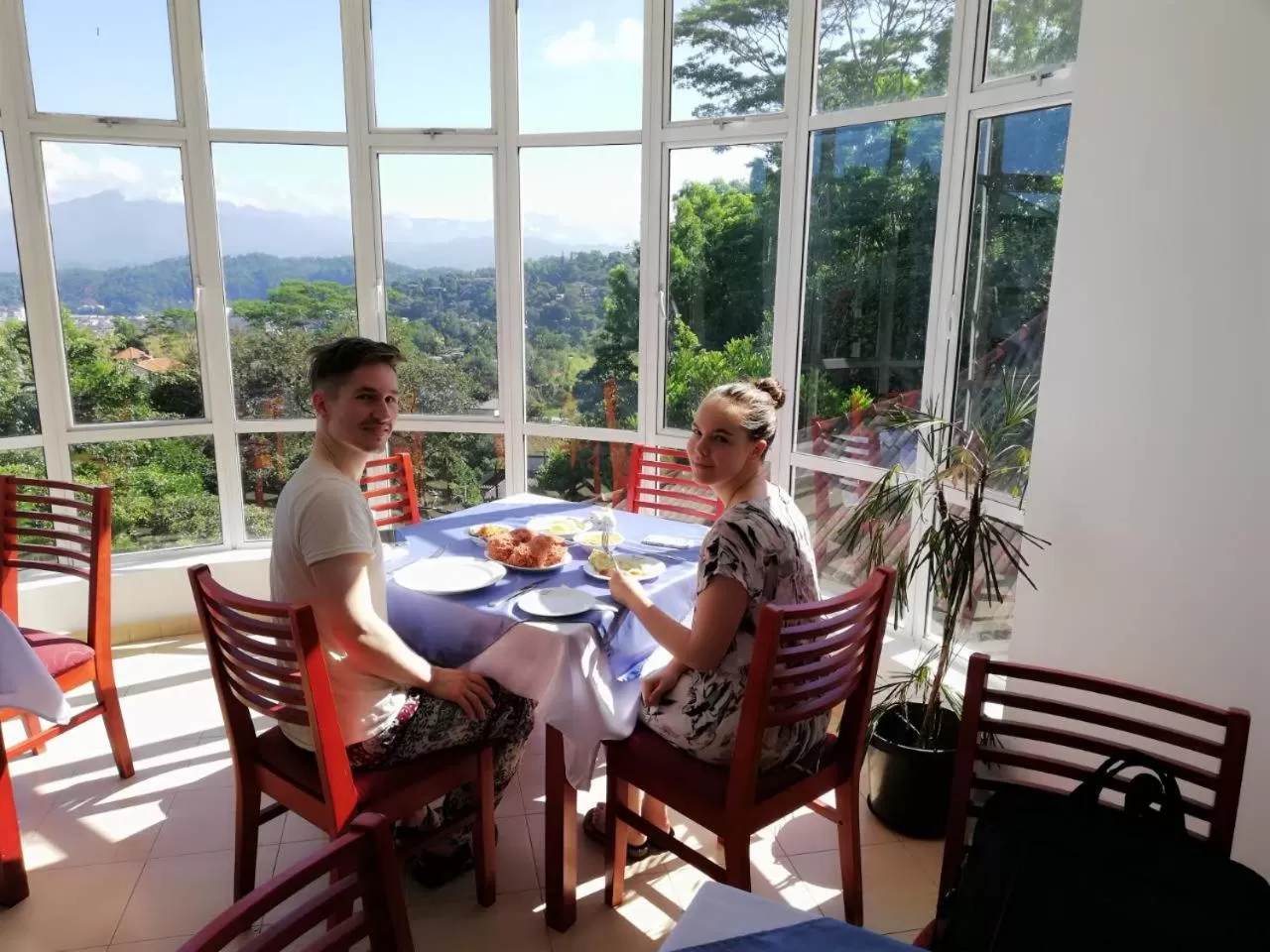 Restaurant/Places to Eat in Kandyan View Holiday Bungalow ''Free Pickup From Kandy city''