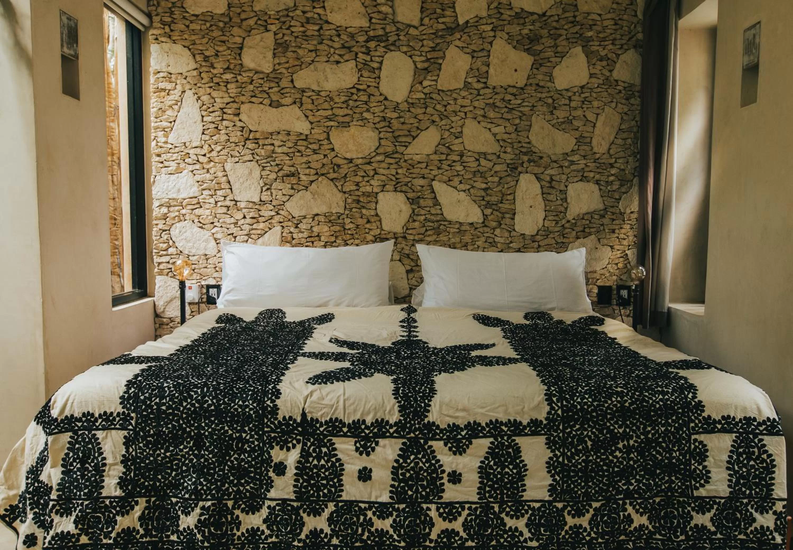 Bed in Ambre & Epices Jungle Hotel & Spa