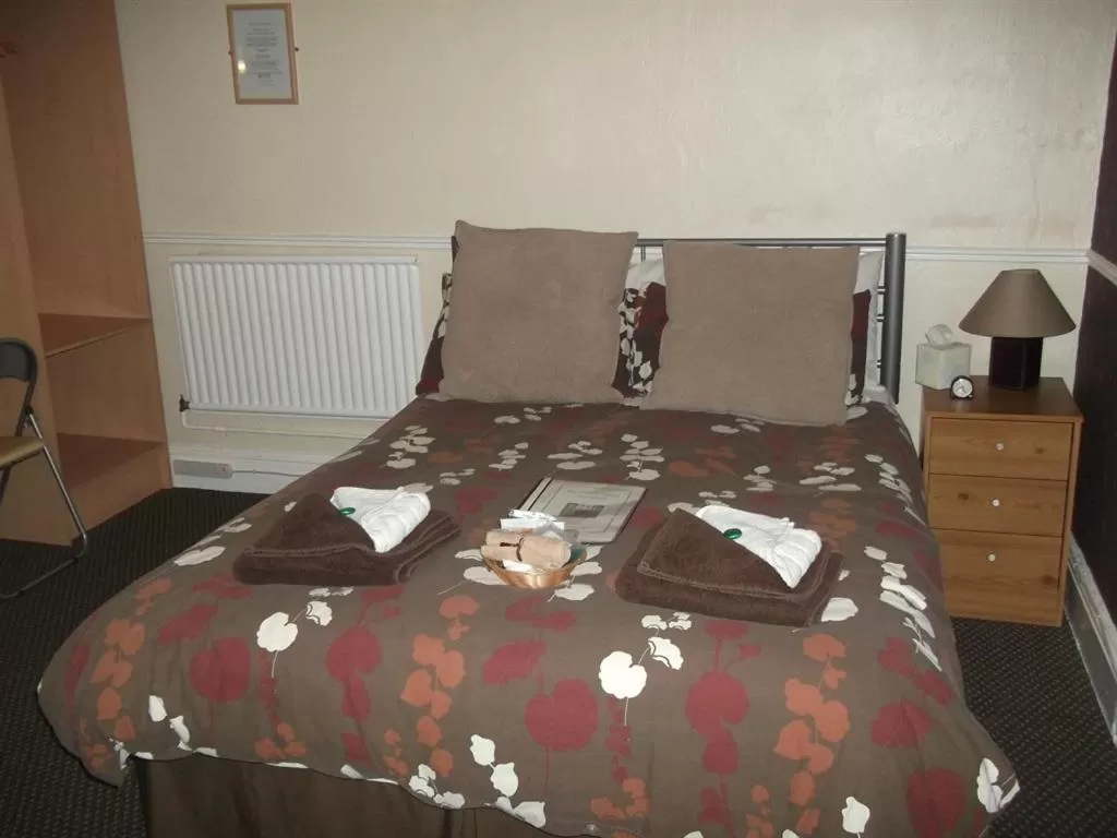 Bedroom, Bed in Atlantis Hotel