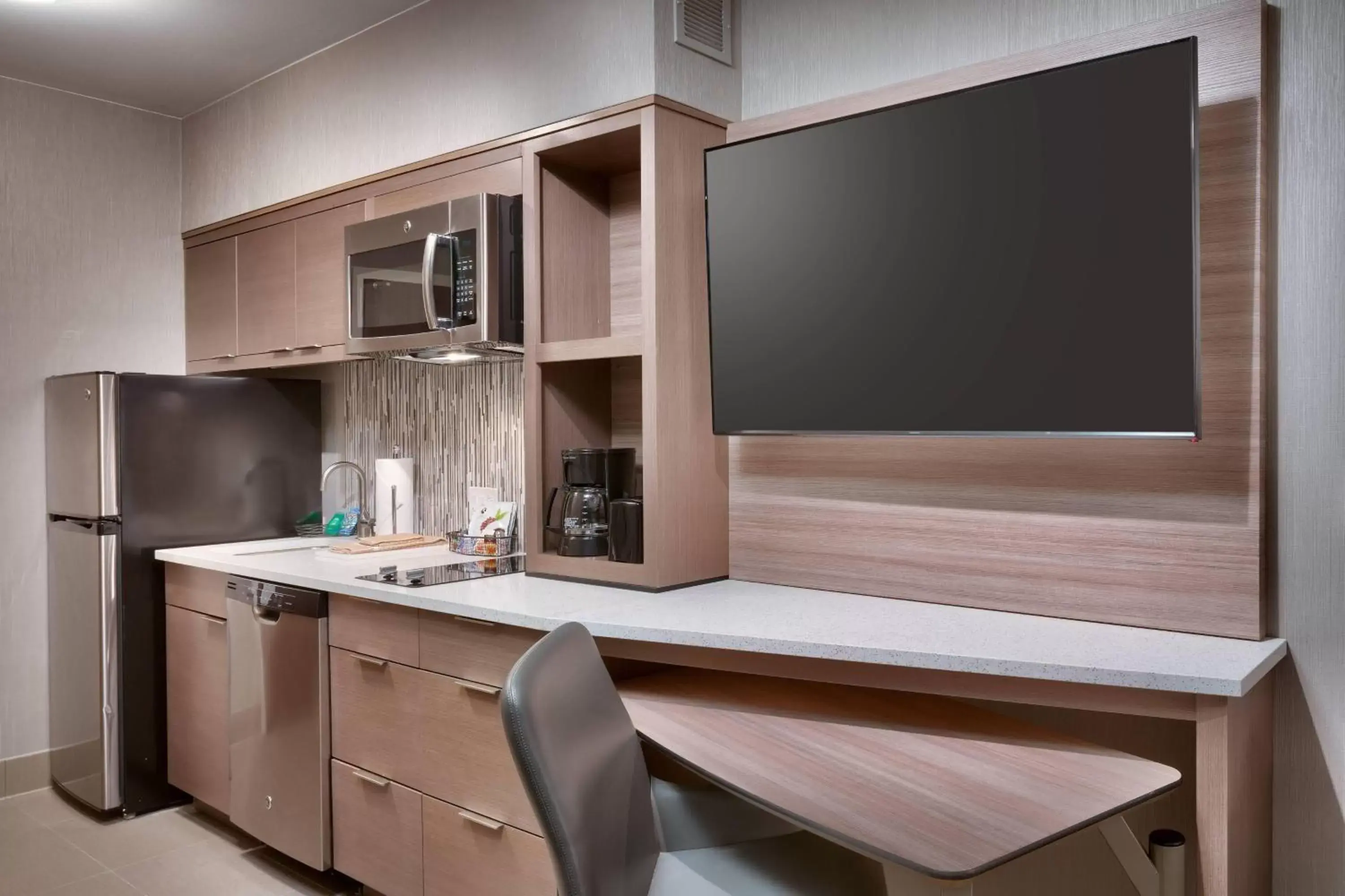 King Studio with Sofa Bed - Hearing Accessible in TownePlace Suites by Marriott Los Angeles LAX/Hawthorne King Studio with Sofa Bed - Hearing Accessible in TownePlace Suites by Marriott Los Angeles LAX/Hawthorne