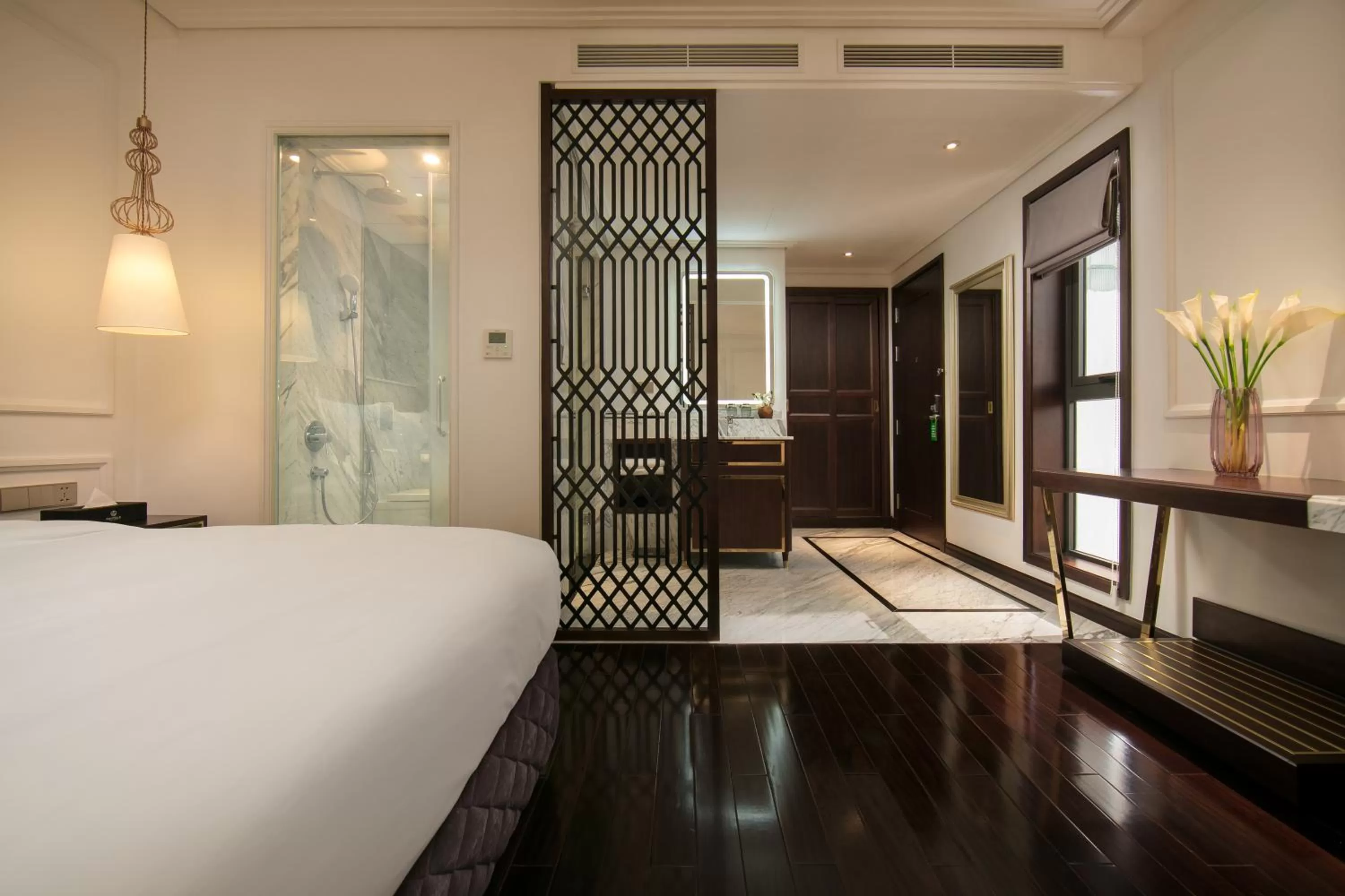 Photo of the whole room, Bed in Anatole Hotel Hanoi