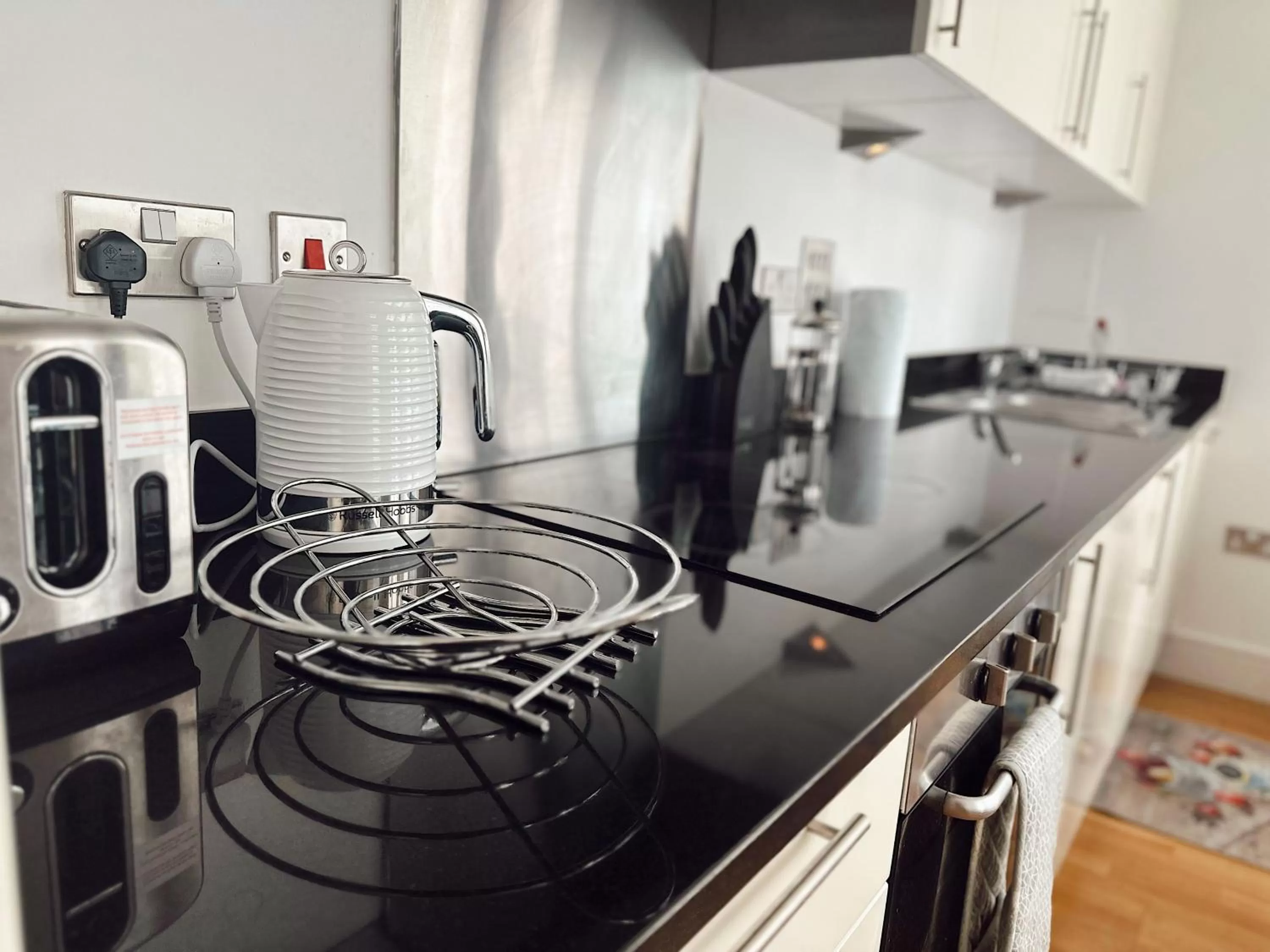 toaster in Canary Wharf - Luxury Apartments